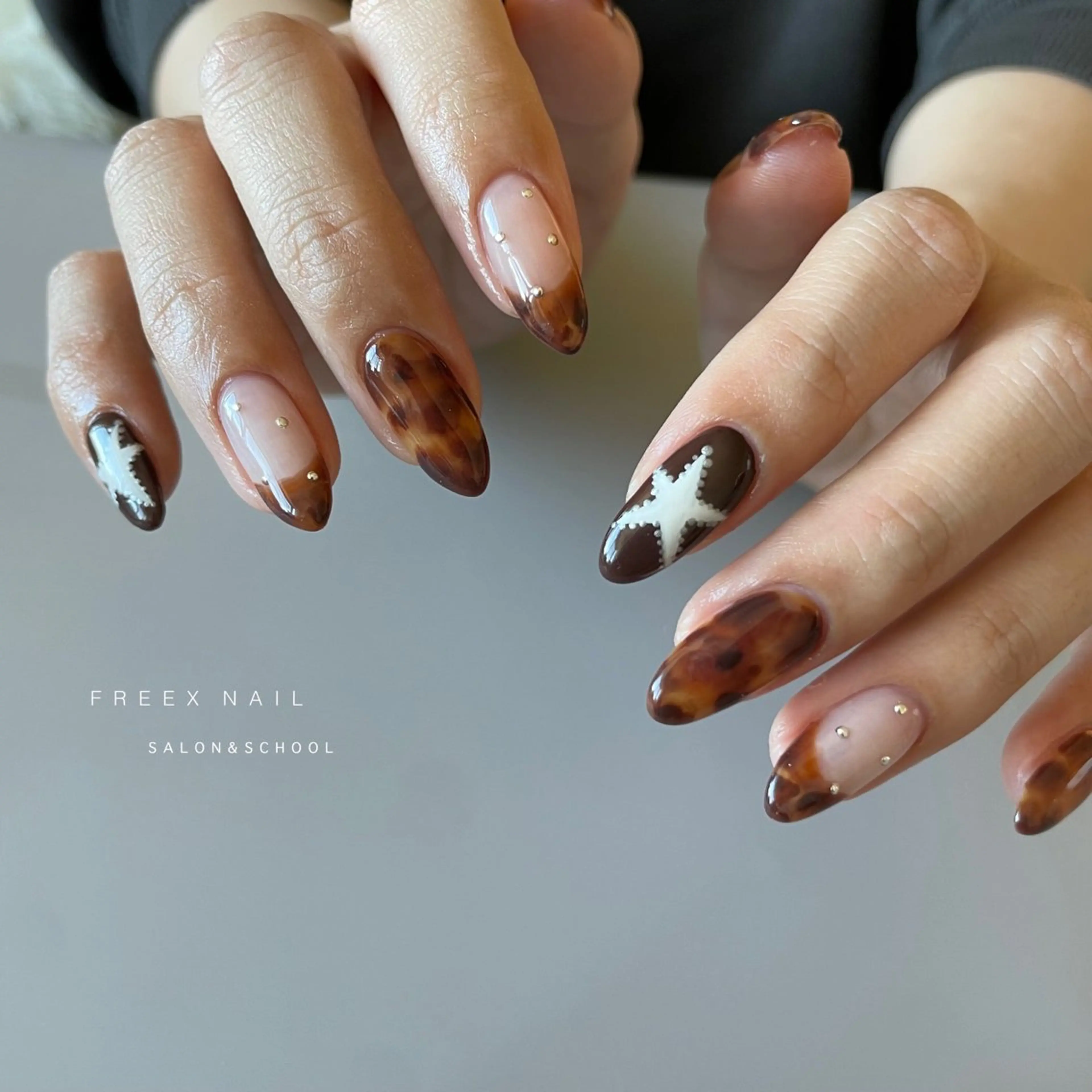 ネイル 冬ネイル ハンドネイル freex nail /ニュアンス/個性派のネイルデザイン