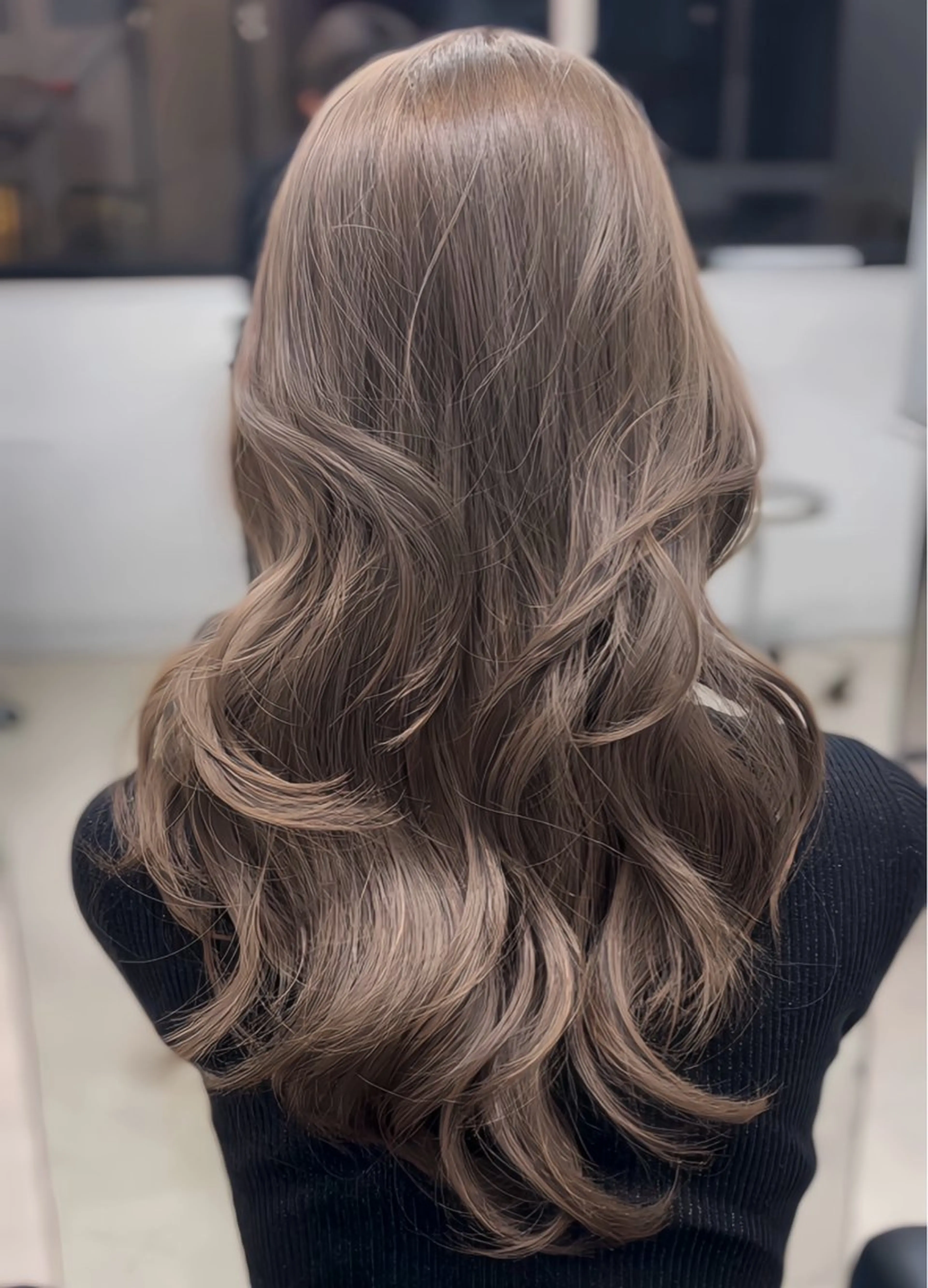 ロング カラー 透明感カラー 韓国風ヘア レイヤーカット 梅田l大人韓国ヘア レイヤー×艶カラーのヘアスタイル