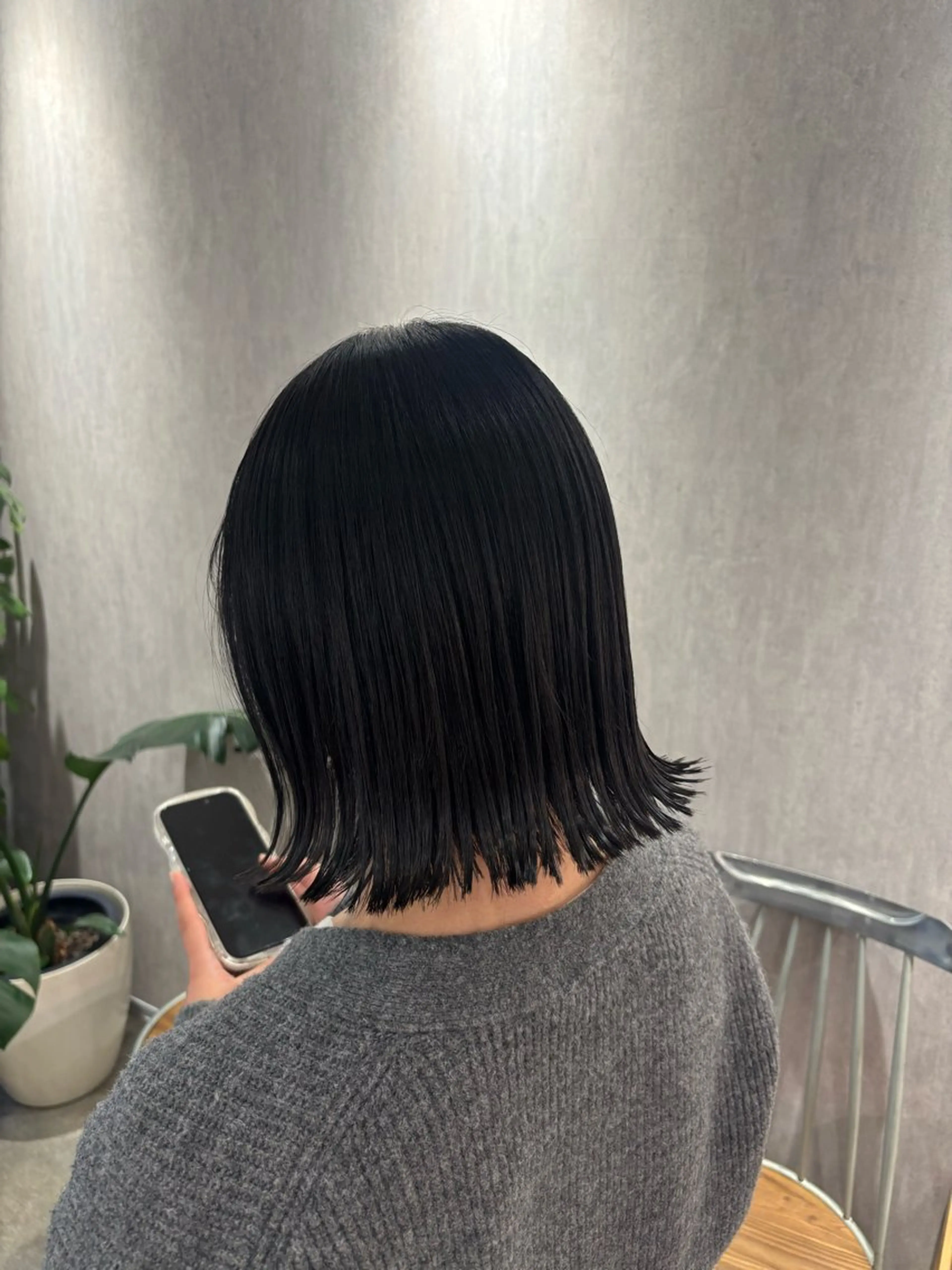 ミディアム ボブ 外ハネヘア カット ヘアカラー 石原 望来のヘアスタイル