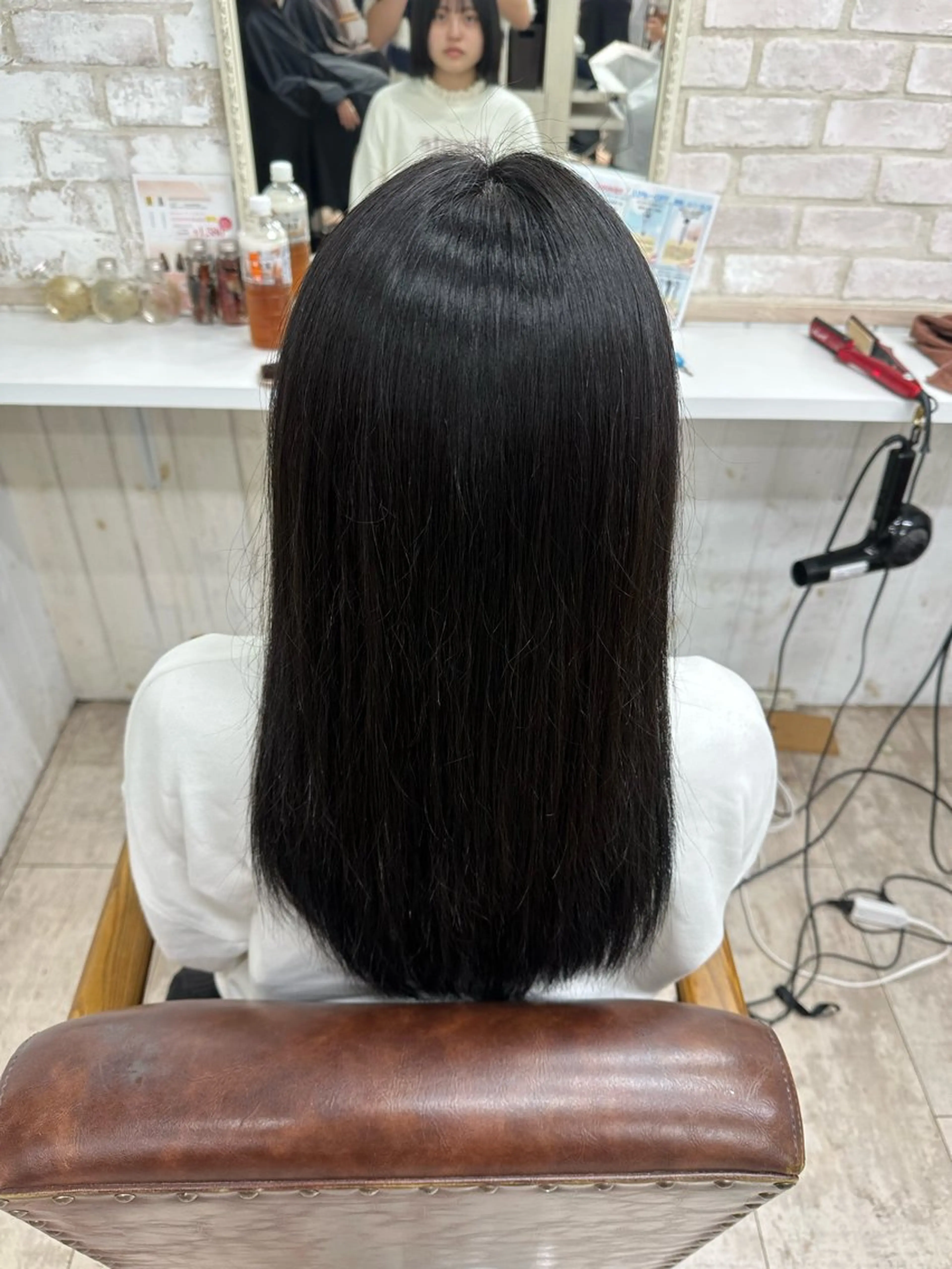 セミロング トリートメント grow恵比寿所属・プルエク／ハイトーン kurumi🩶のヘアスタイル