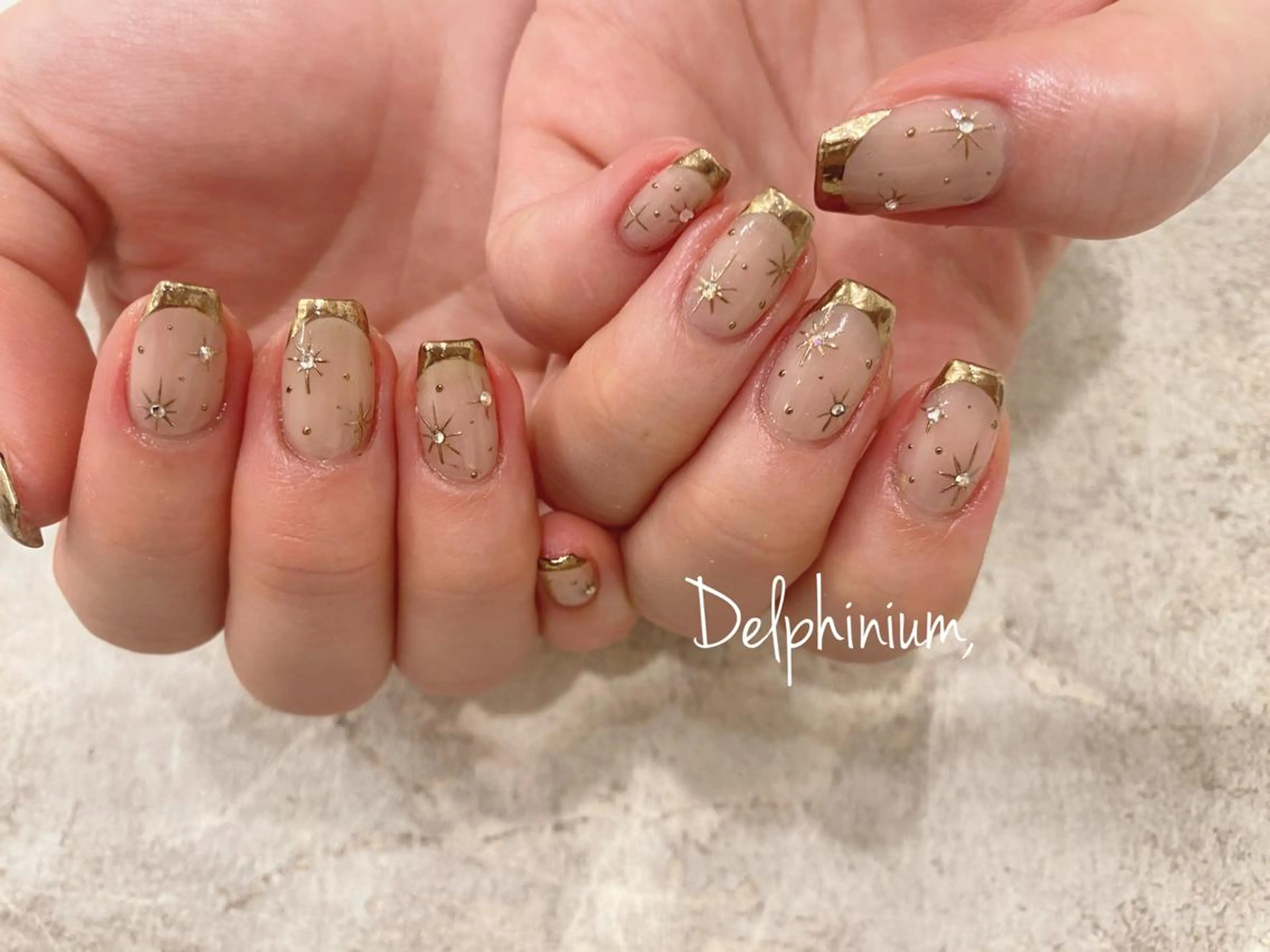 ネイル 成人式 キラキラネイル ハンドネイル 岡本 友恵のネイルデザイン