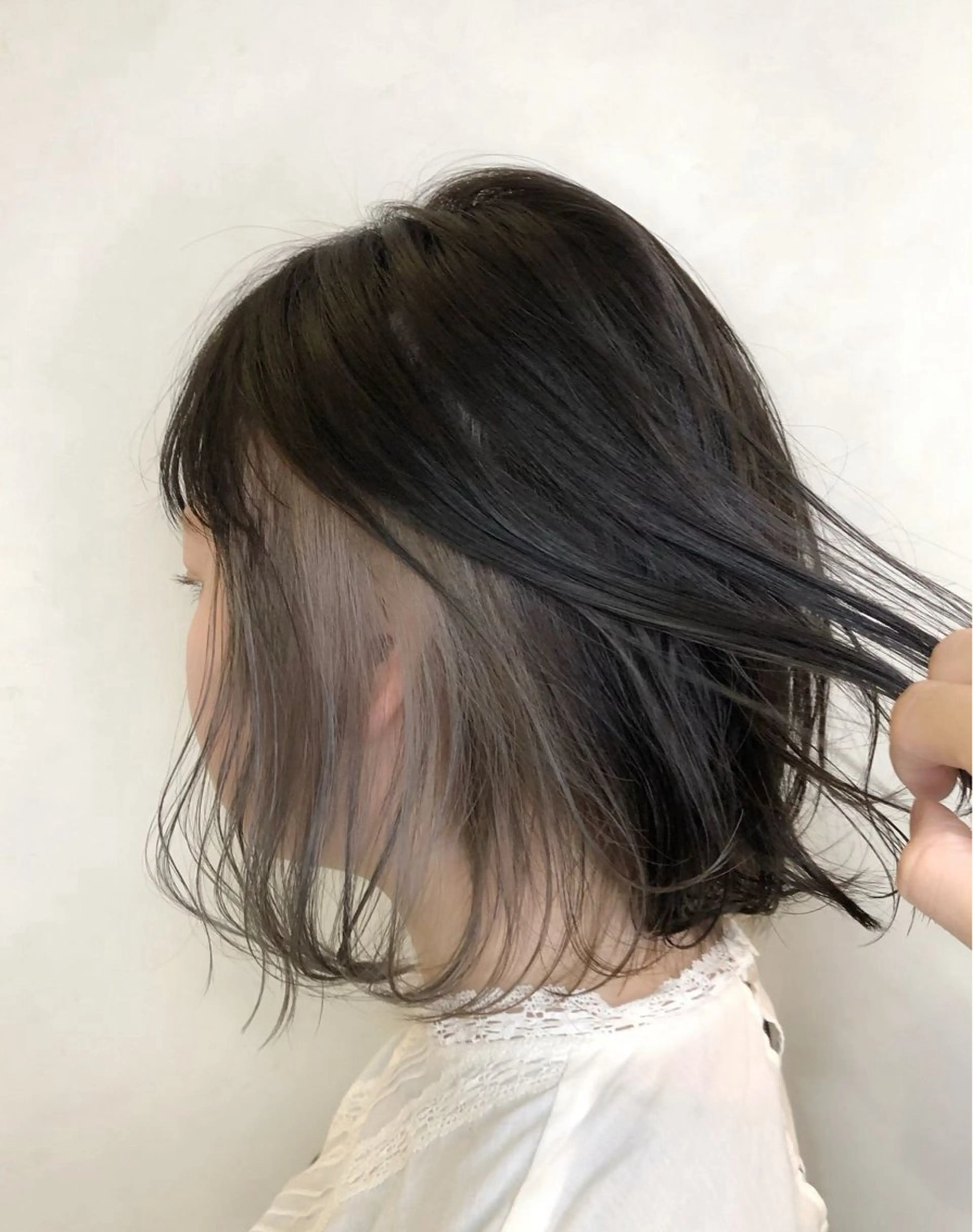 ショート カラー ブリーチ 透明感カラー ダブルカラー イヤリングカラー インナーカラー 【SASE】大人上品 💍/ユウガ⭐️のヘアスタイル