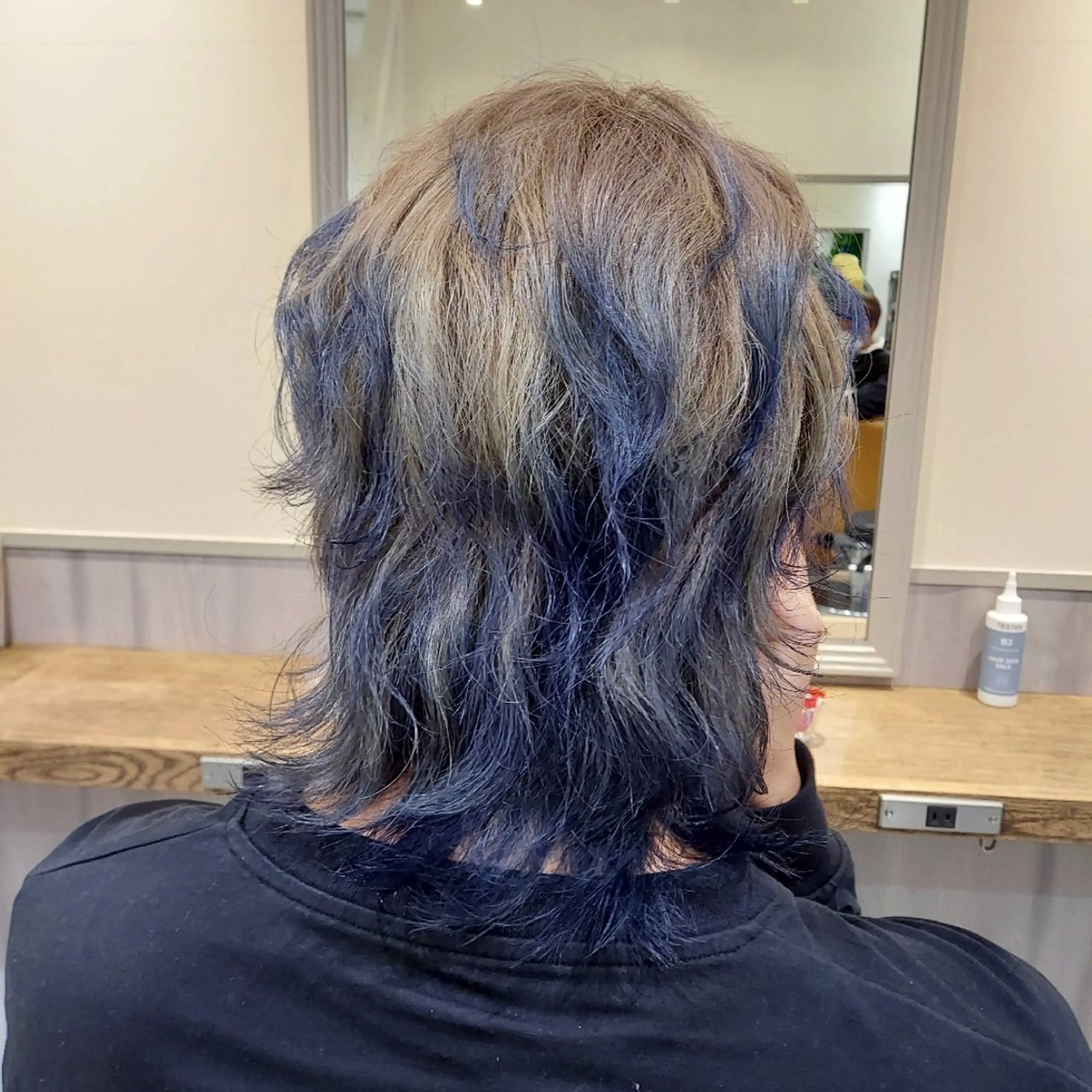 カラー デザインカラー FORME野口 晴香のヘアスタイル