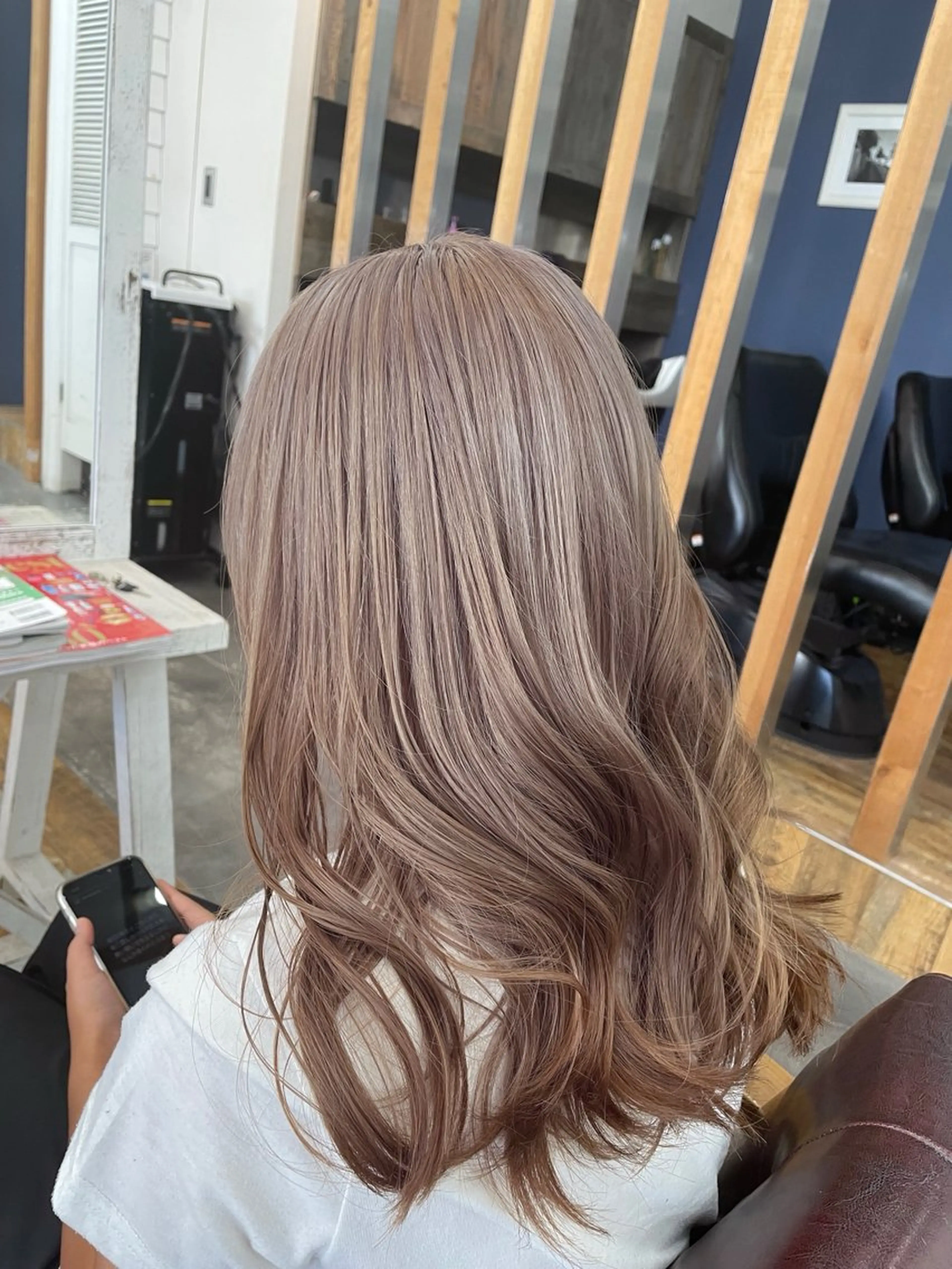 セミロング カラー 高橋 恵のヘアスタイル