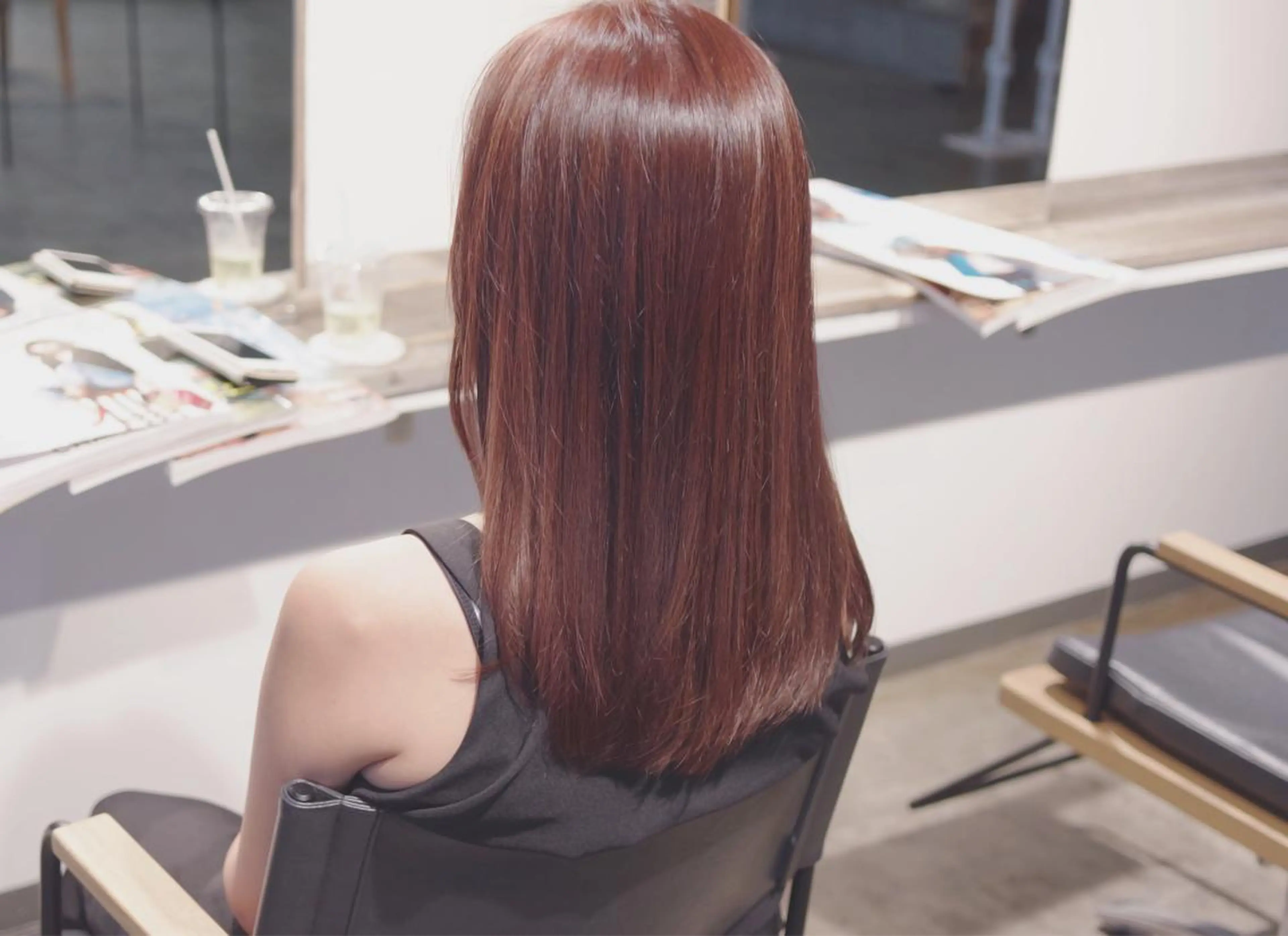 ミディアム セミロング カラー クセ毛お悩みの方 四宮桂佑のヘアスタイル