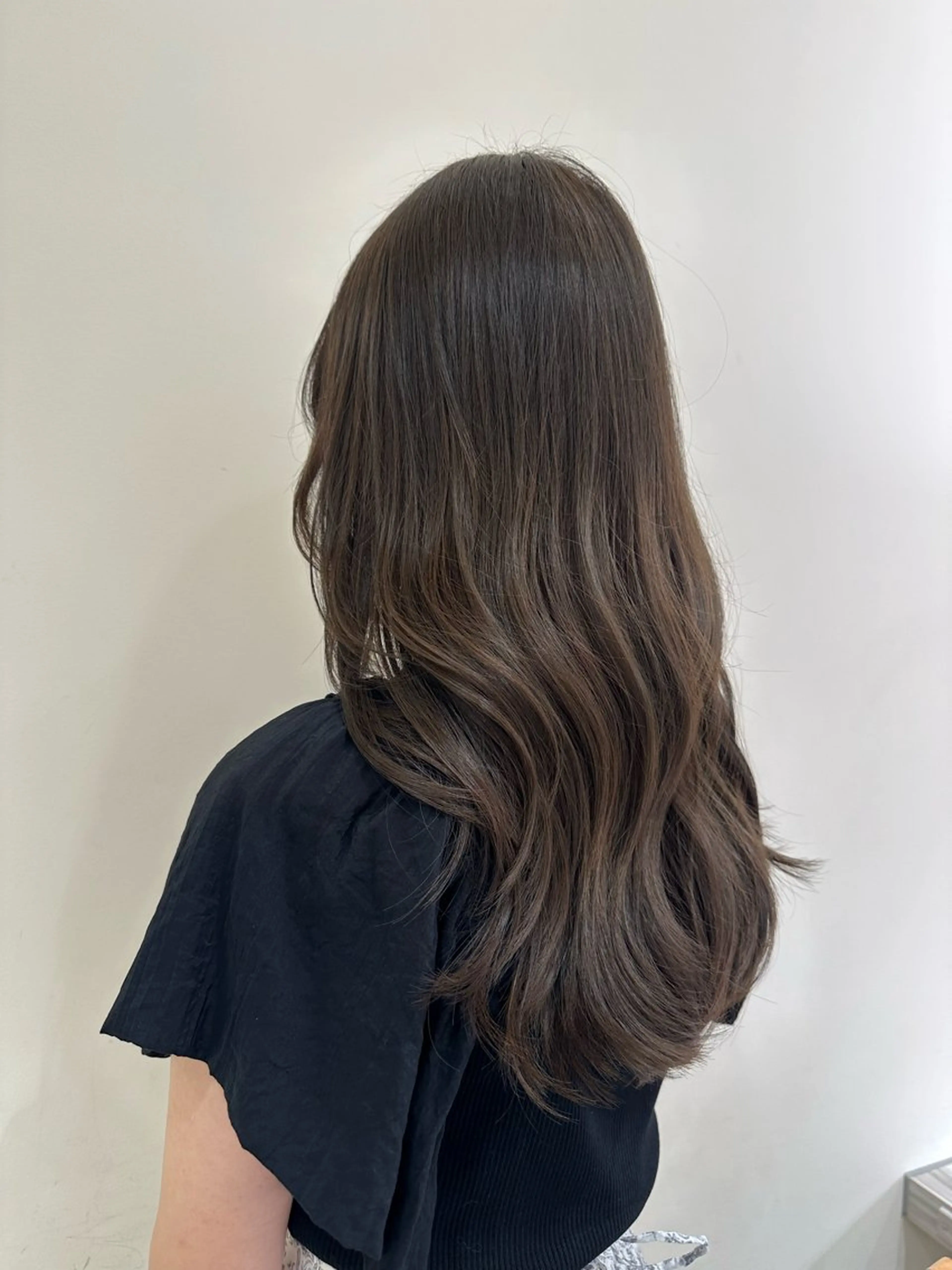 ロング カラー タイトボブ個性派カラ ーAKANEのヘアスタイル