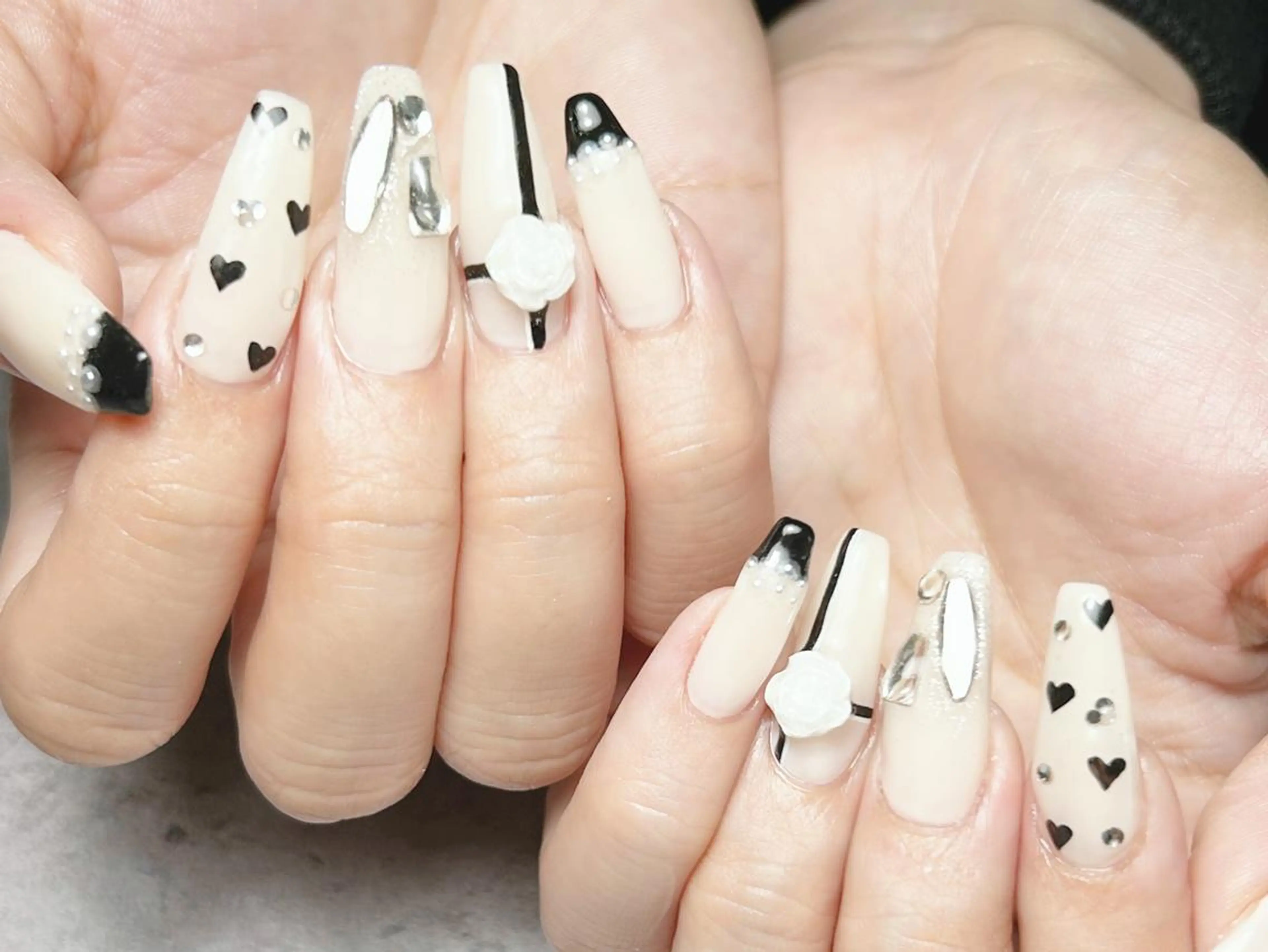 ネイル ハンドネイル yuan⭐️ pas á pasのネイルデザイン