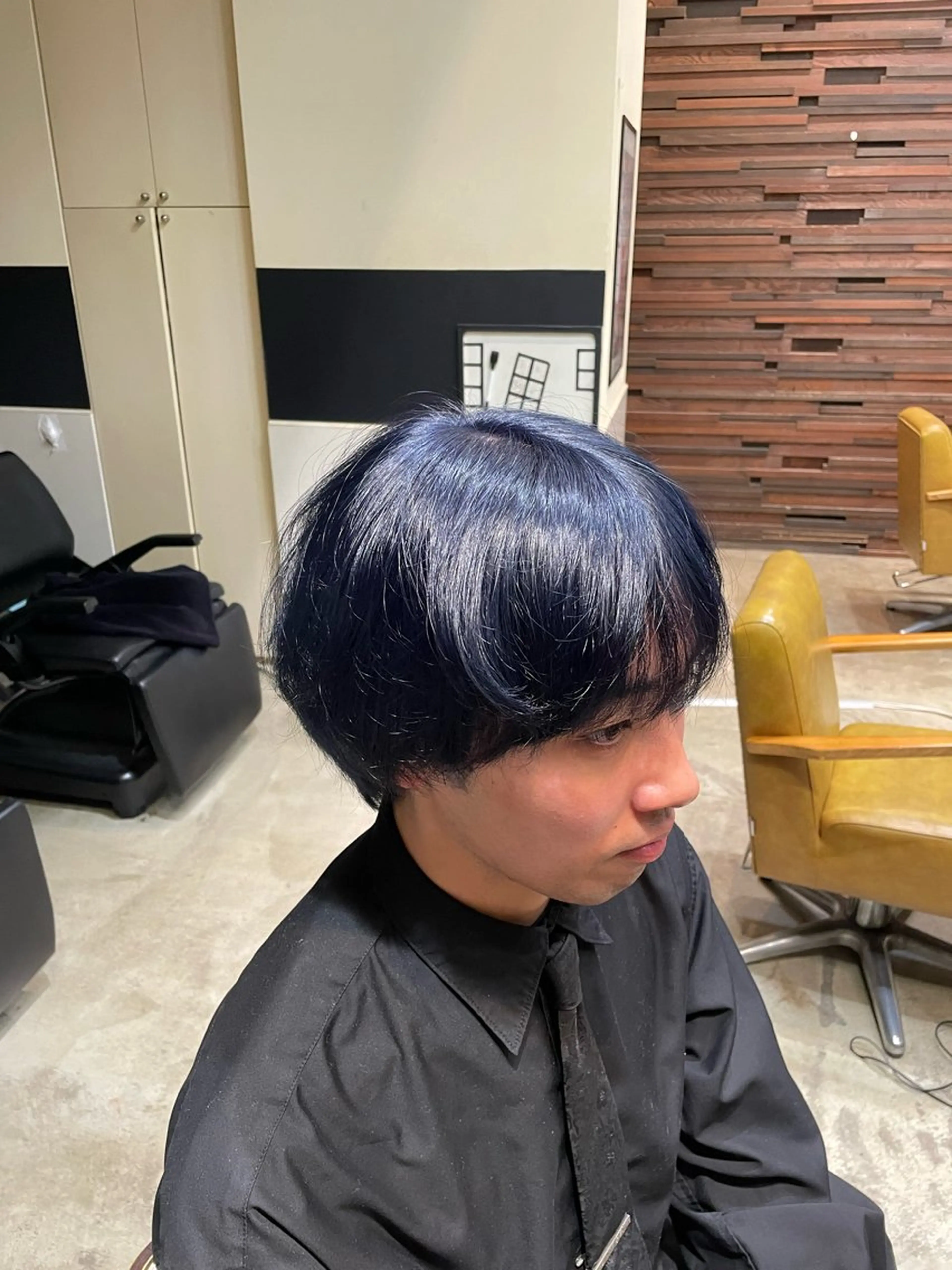 ショート カラー 草間 翔登のヘアスタイル