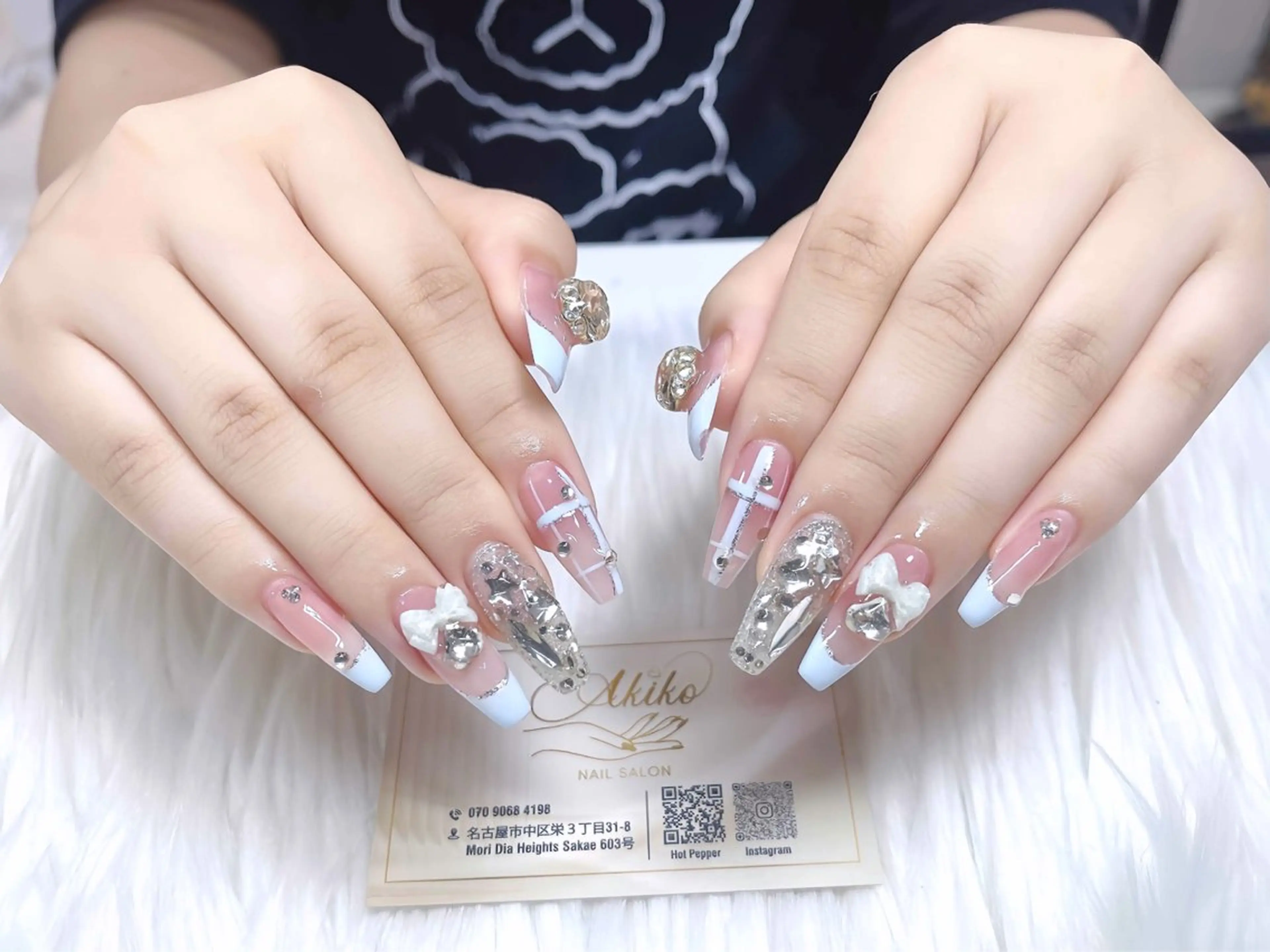 ネイル フットネイル ジェルネイル 韓国ネイル マグネットネイル 持ち込み Akiko ネイルサロン所属・AKIKO ネイルサロンのネイルデザイン