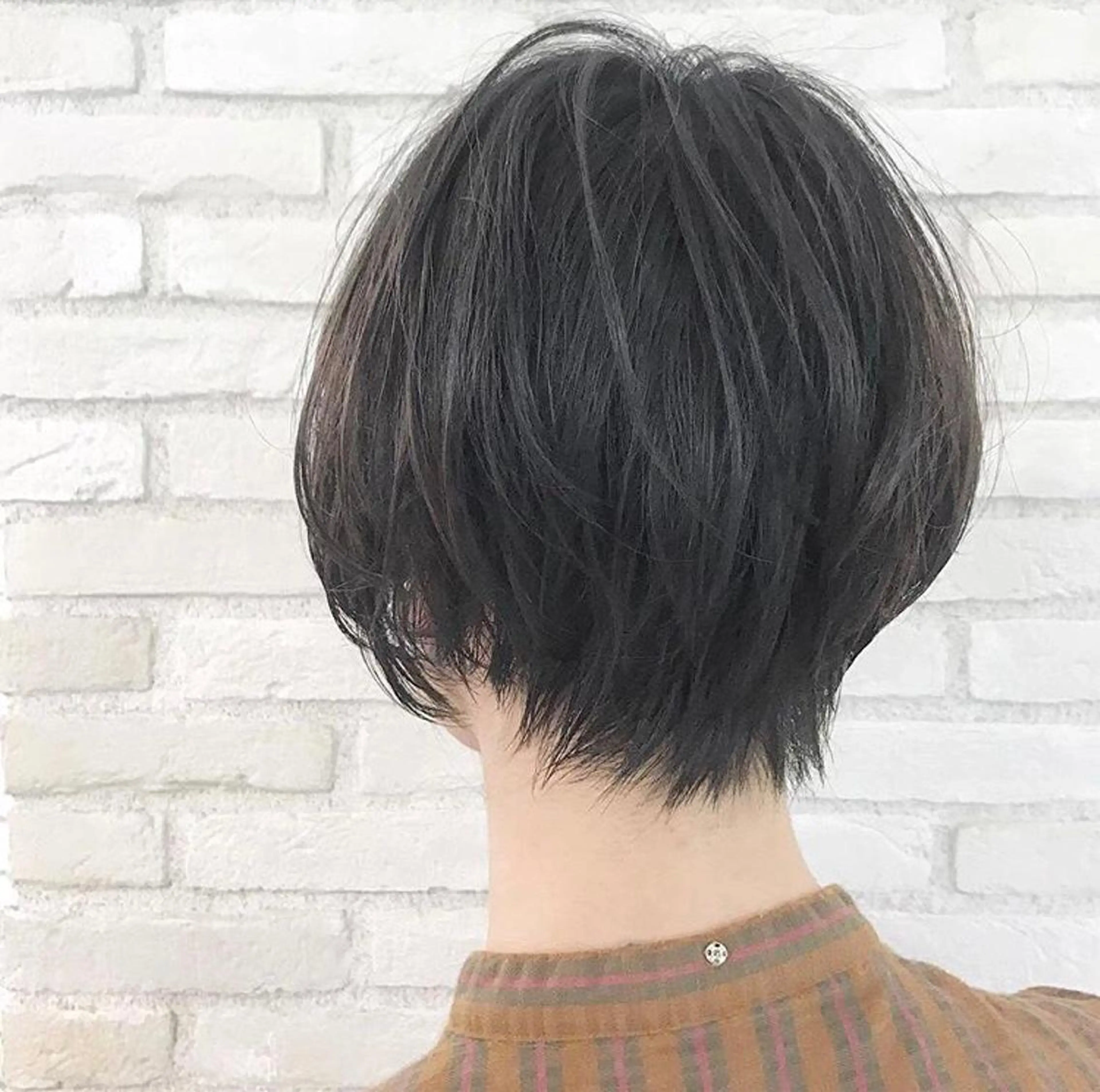 ショート 顔周りカット 伊 杏のヘアスタイル
