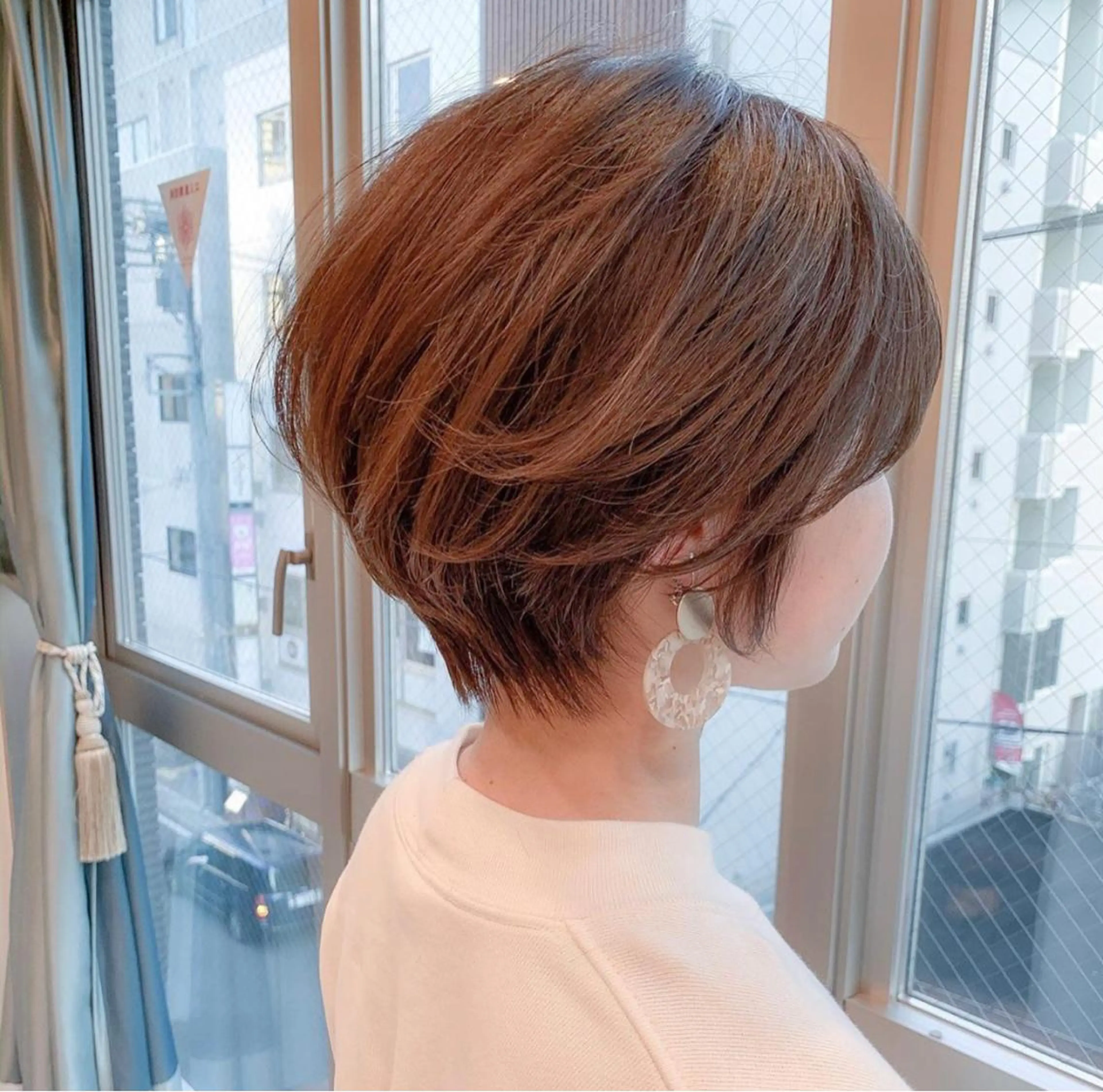 ショート くびれヘア ショートヘア Lond enikaのヘアスタイル