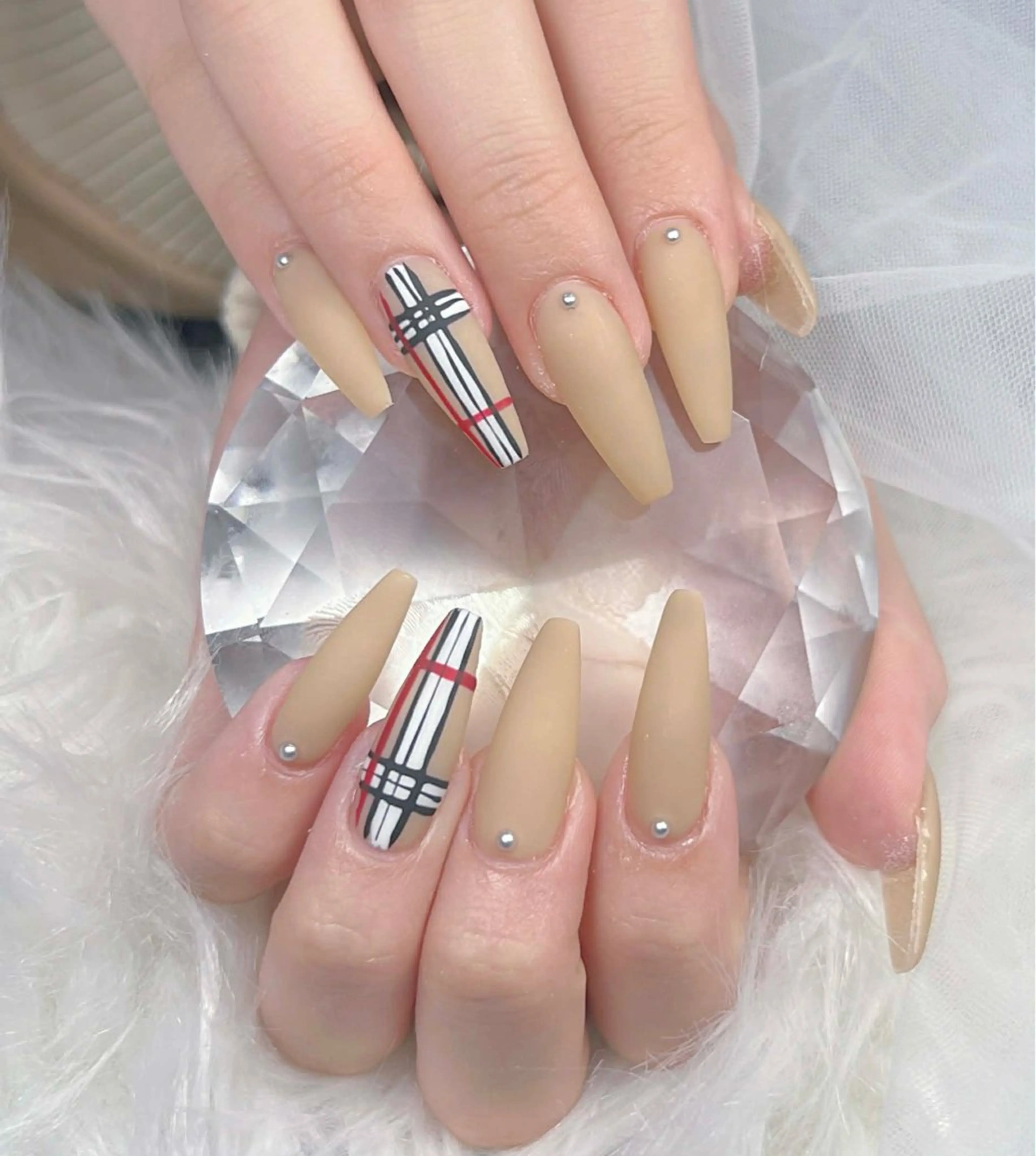 ネイル アートネイル オーロラネイル チークネイル 長さ出し フットネイル Miya _nailのネイルデザイン