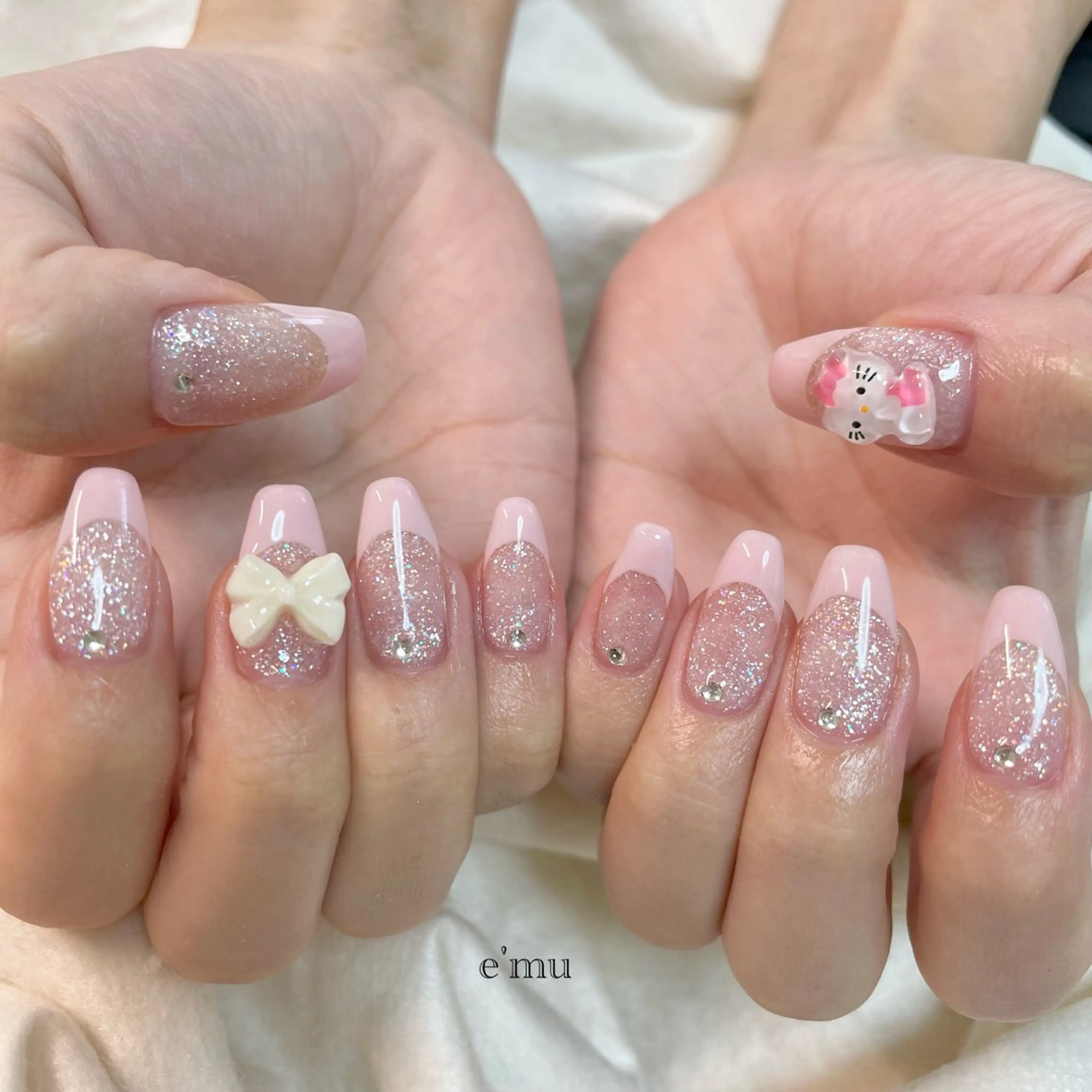 ネイル ガーリー nail salon e'mu💐のネイルデザイン