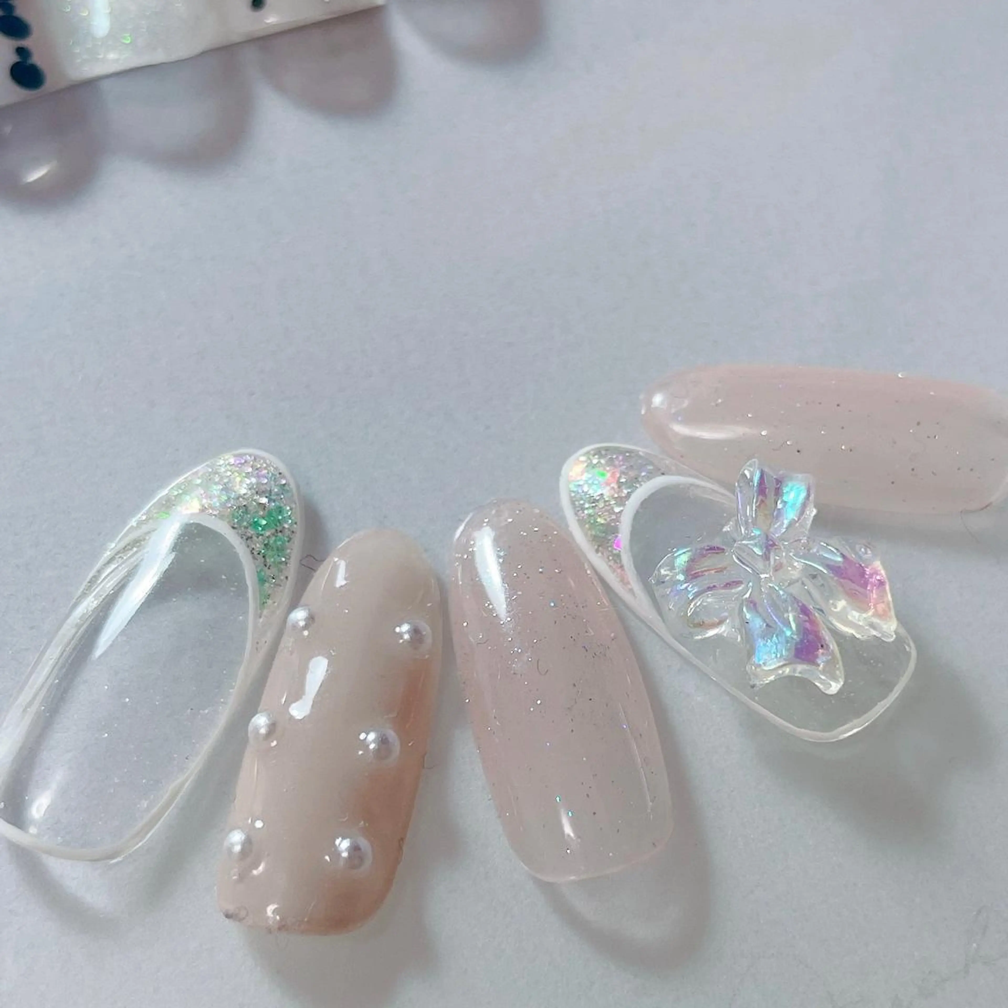 ネイル キラキラネイル ハンドネイル A85G ayakoのネイルデザイン