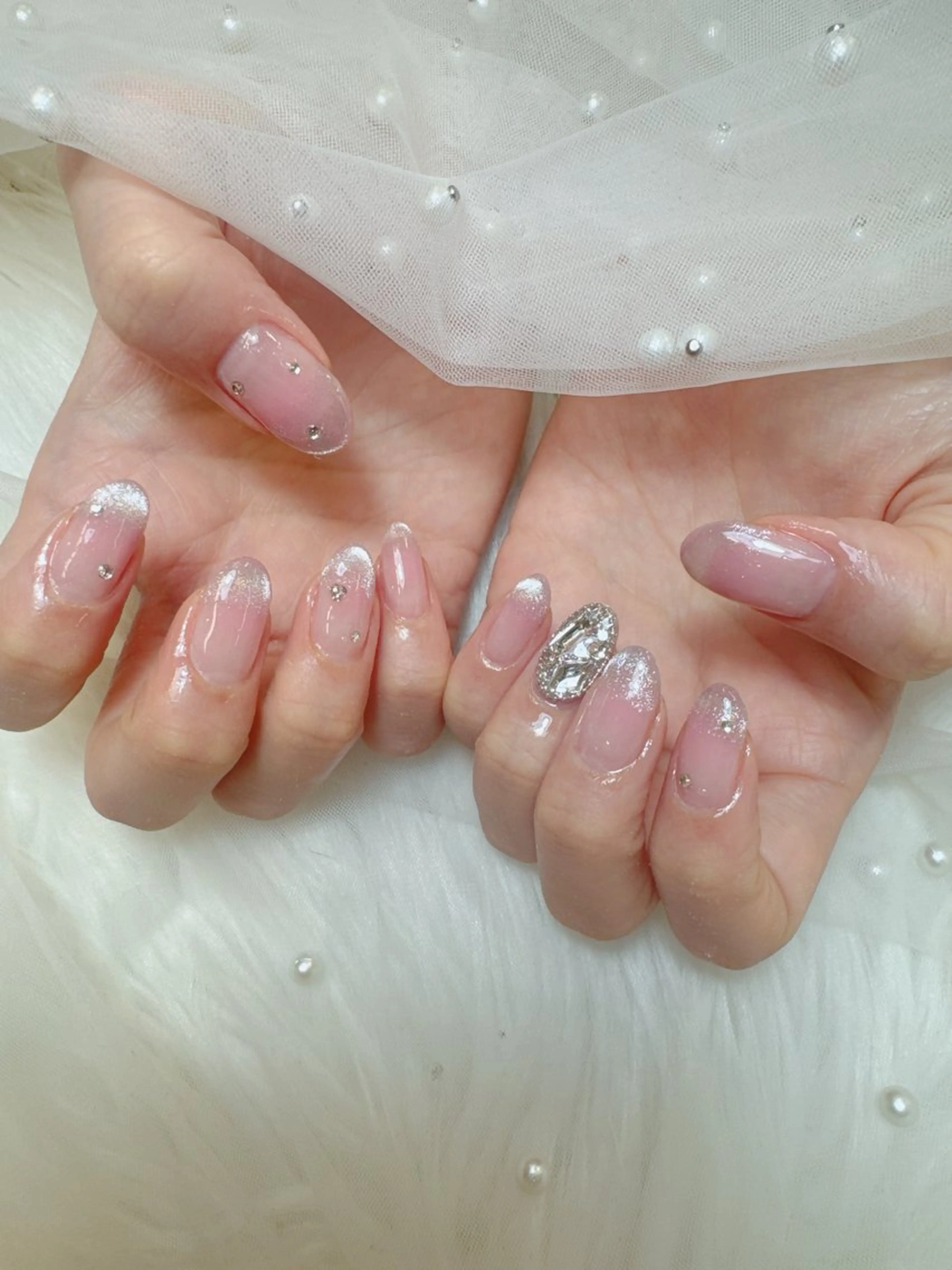 ネイル ジェルネイル ハート キラキラネイル マグネットネイル パラジェル ハンドネイル Queeens nailのネイルデザイン