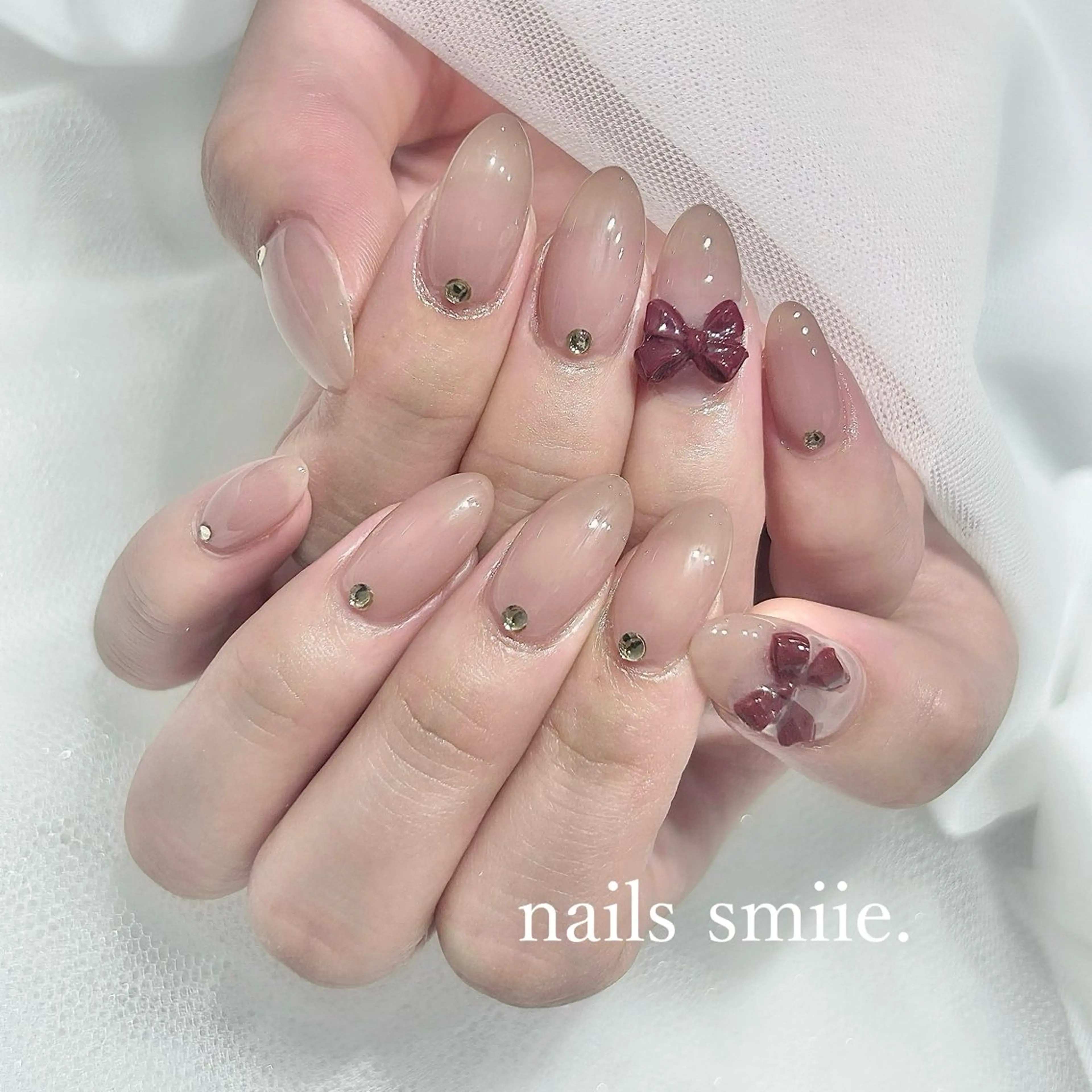 ネイル オフィスネイル ピンク ピンクベージュ ハンドネイル nails smiie.のネイルデザイン