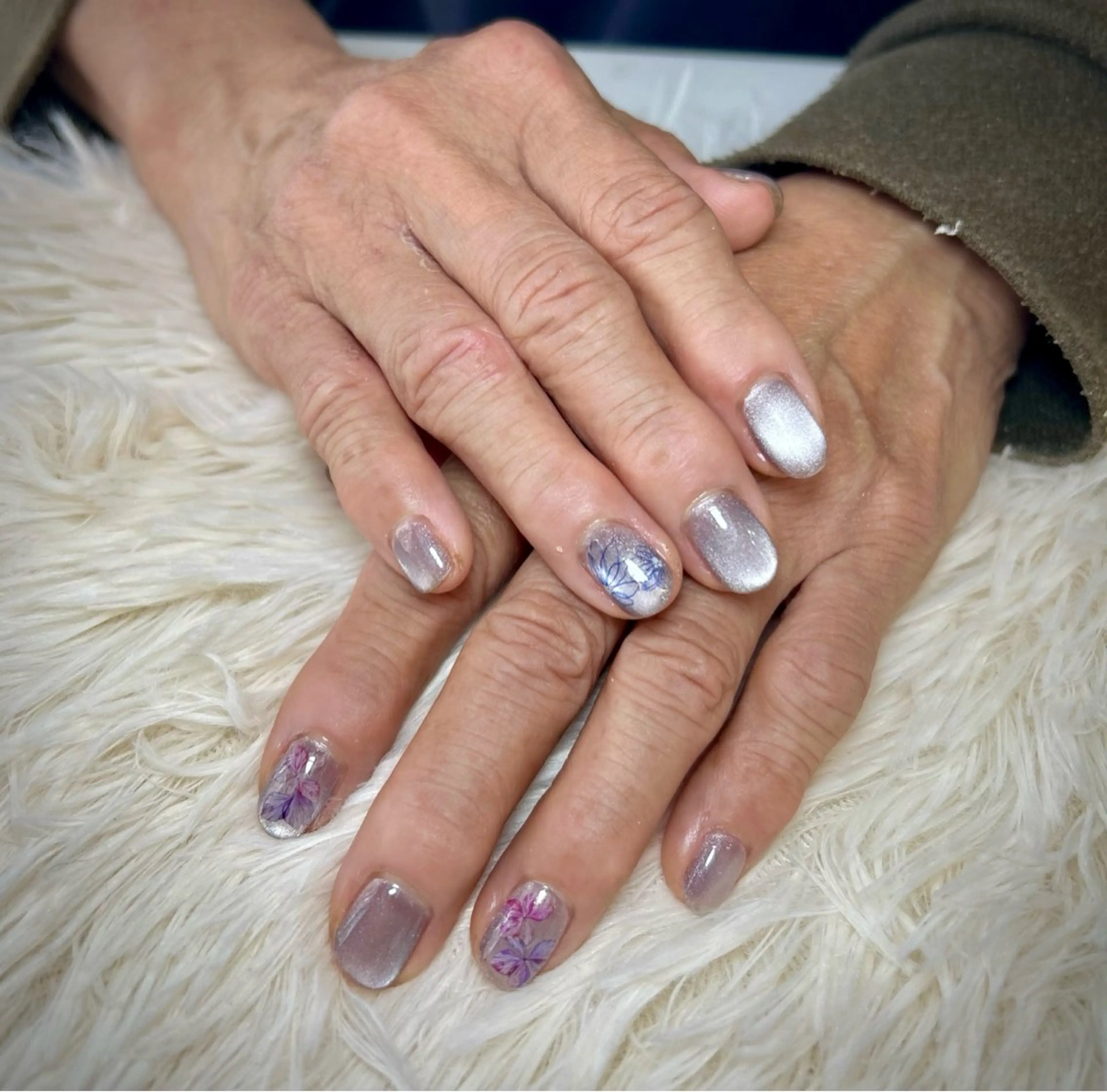 ネイル Nailsalon Latteのネイルデザイン