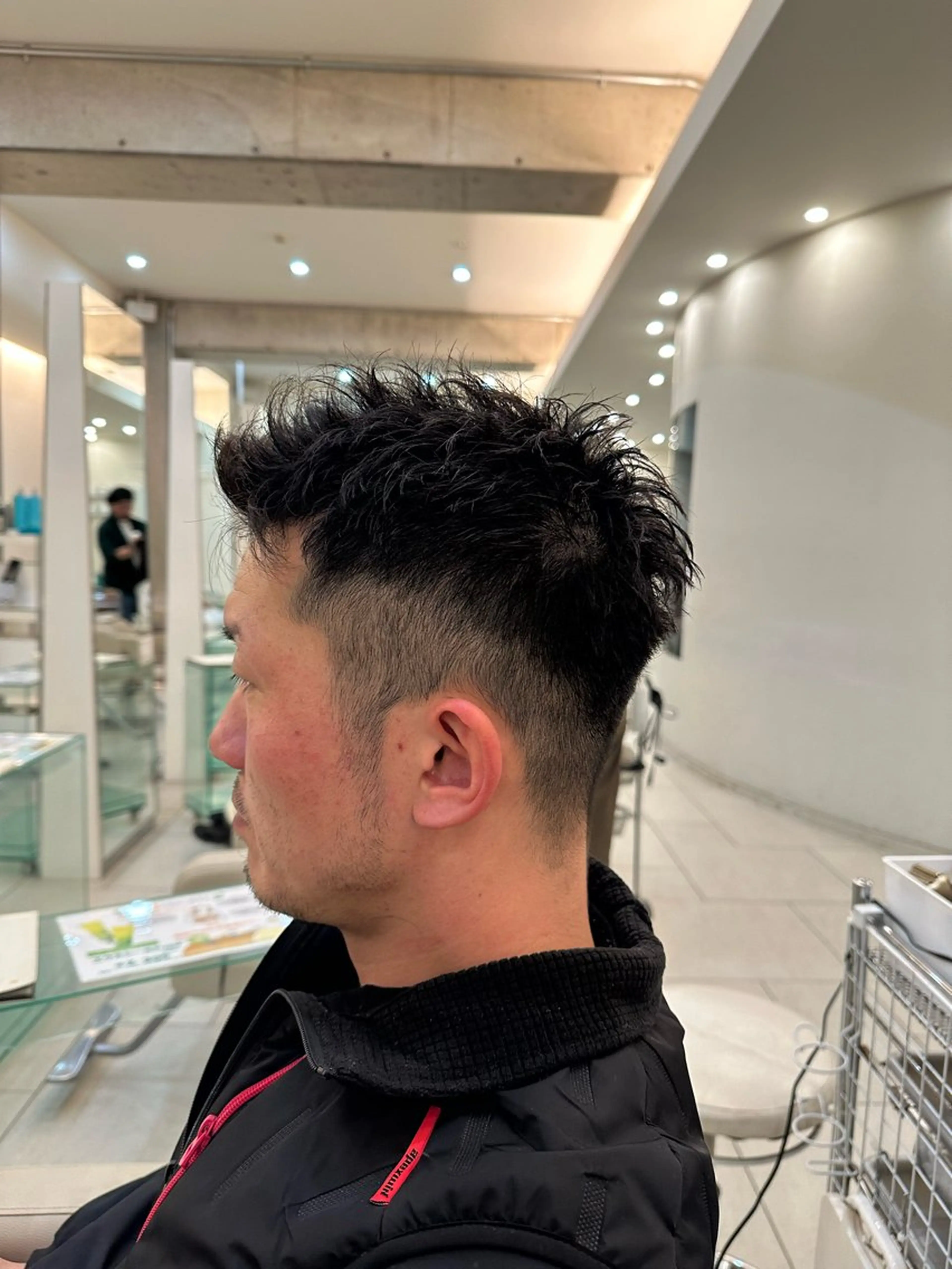 メンズ メンズ特化/メンズ パーマ/ハイトーンのヘアスタイル