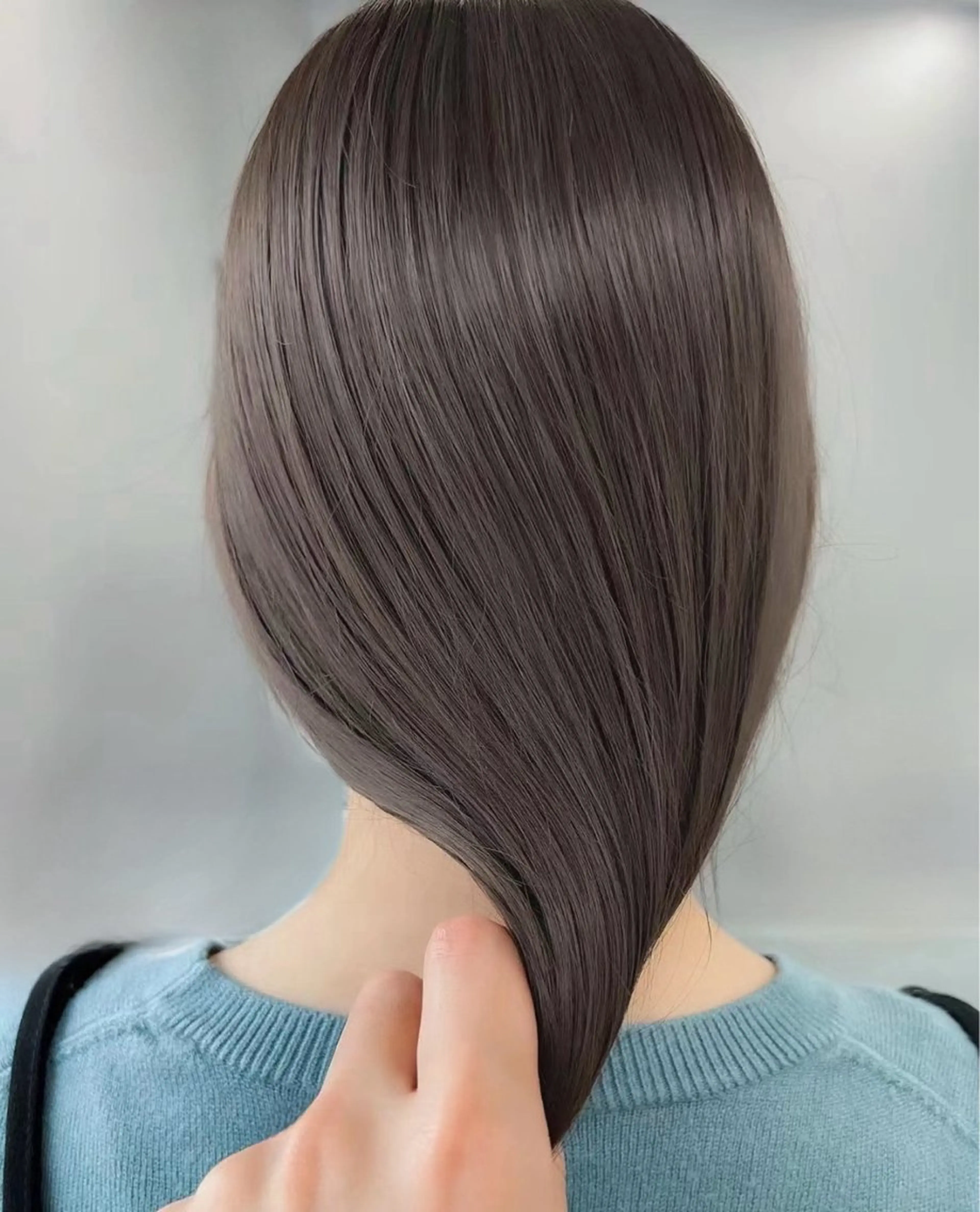 セミロング カラー 髪質改善 トリートメント ヘアカラー トリートメント 鈴木 一貴のヘアスタイル