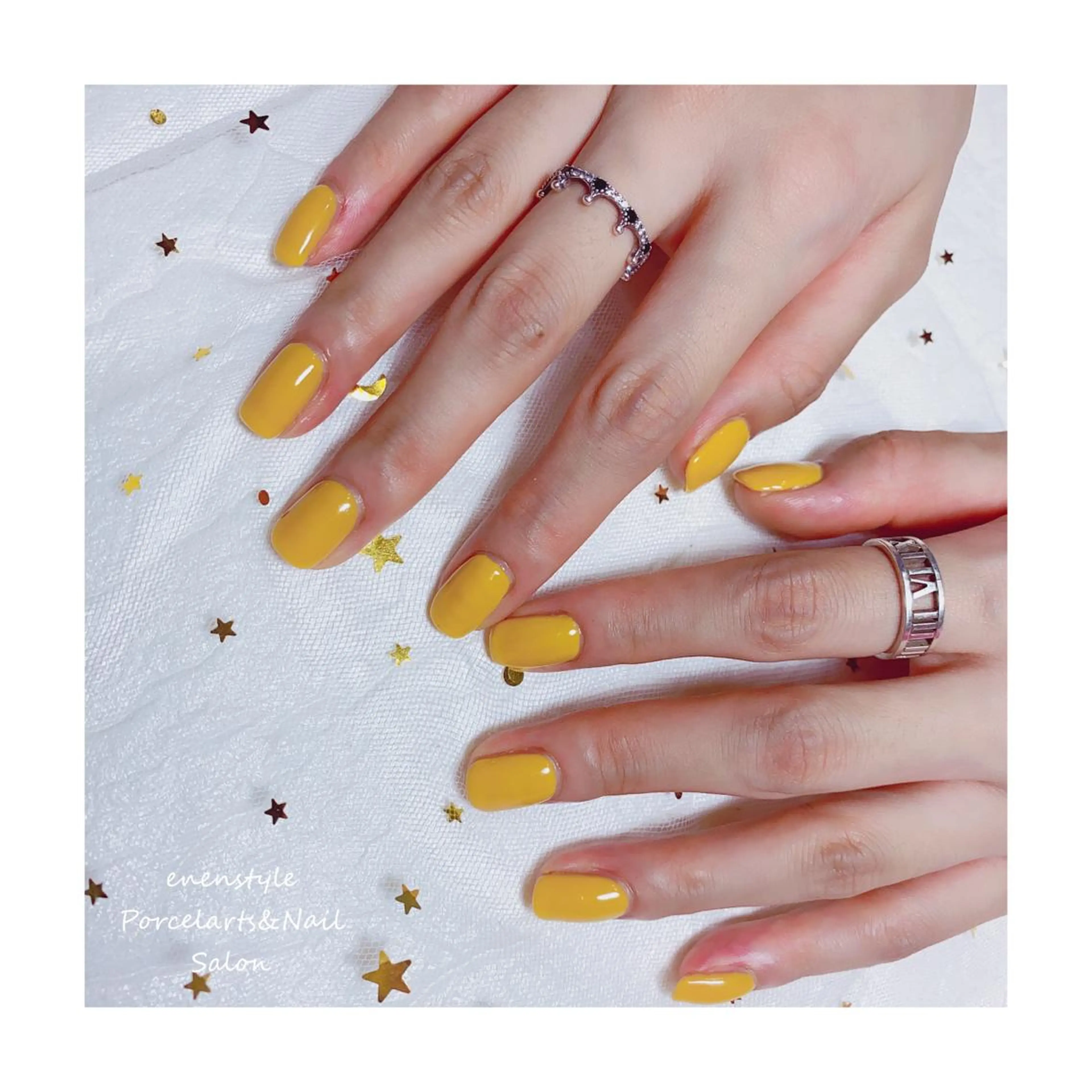 ミディアム ネイル ジェルネイル ニュアンスネイル オフィスネイル ワンカラーネイル パラジェル 👑enen style👑のネイルデザイン