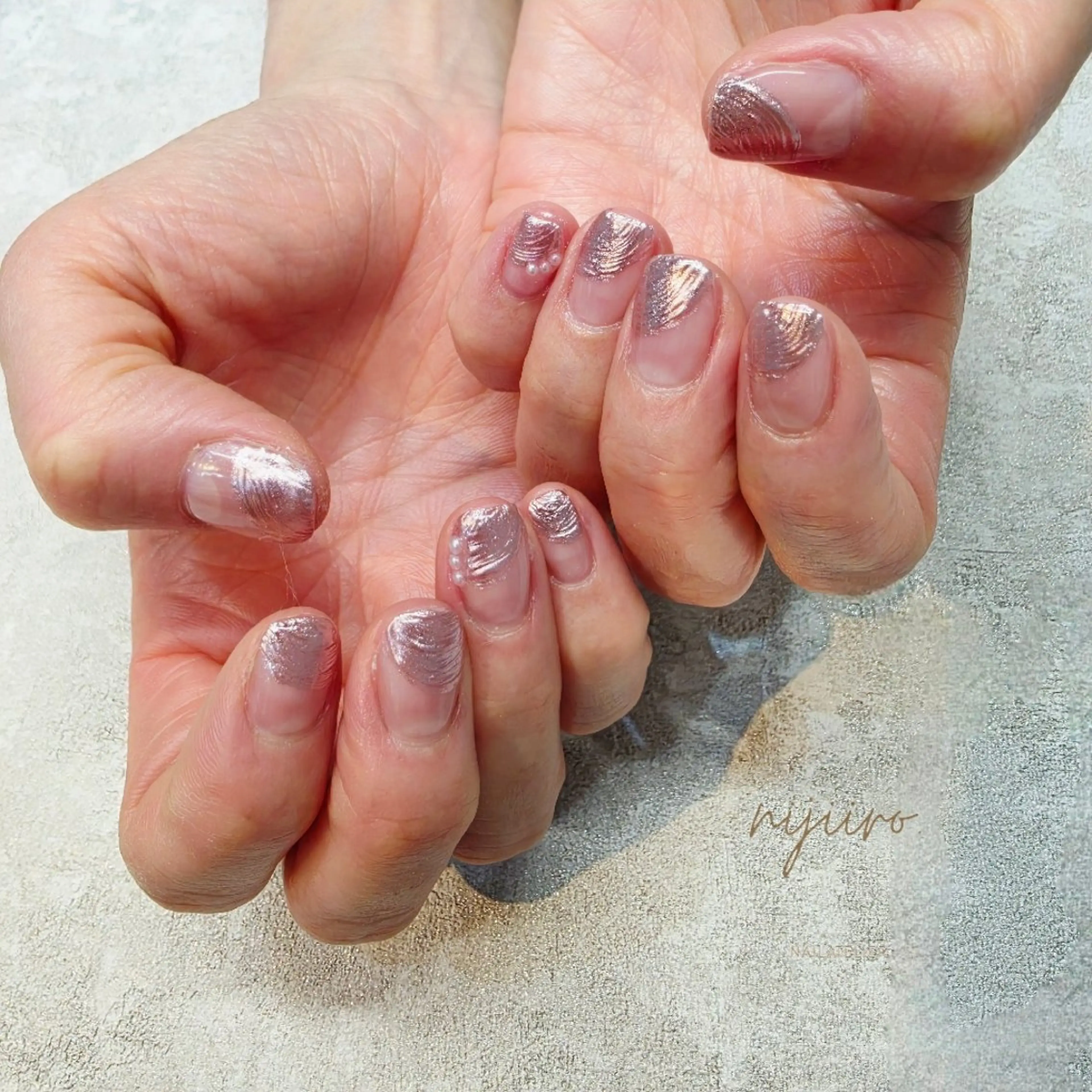 ネイル ハンドネイル nailatelier nijiiro.所属・nijiiro🌈 サトウのネイルデザイン