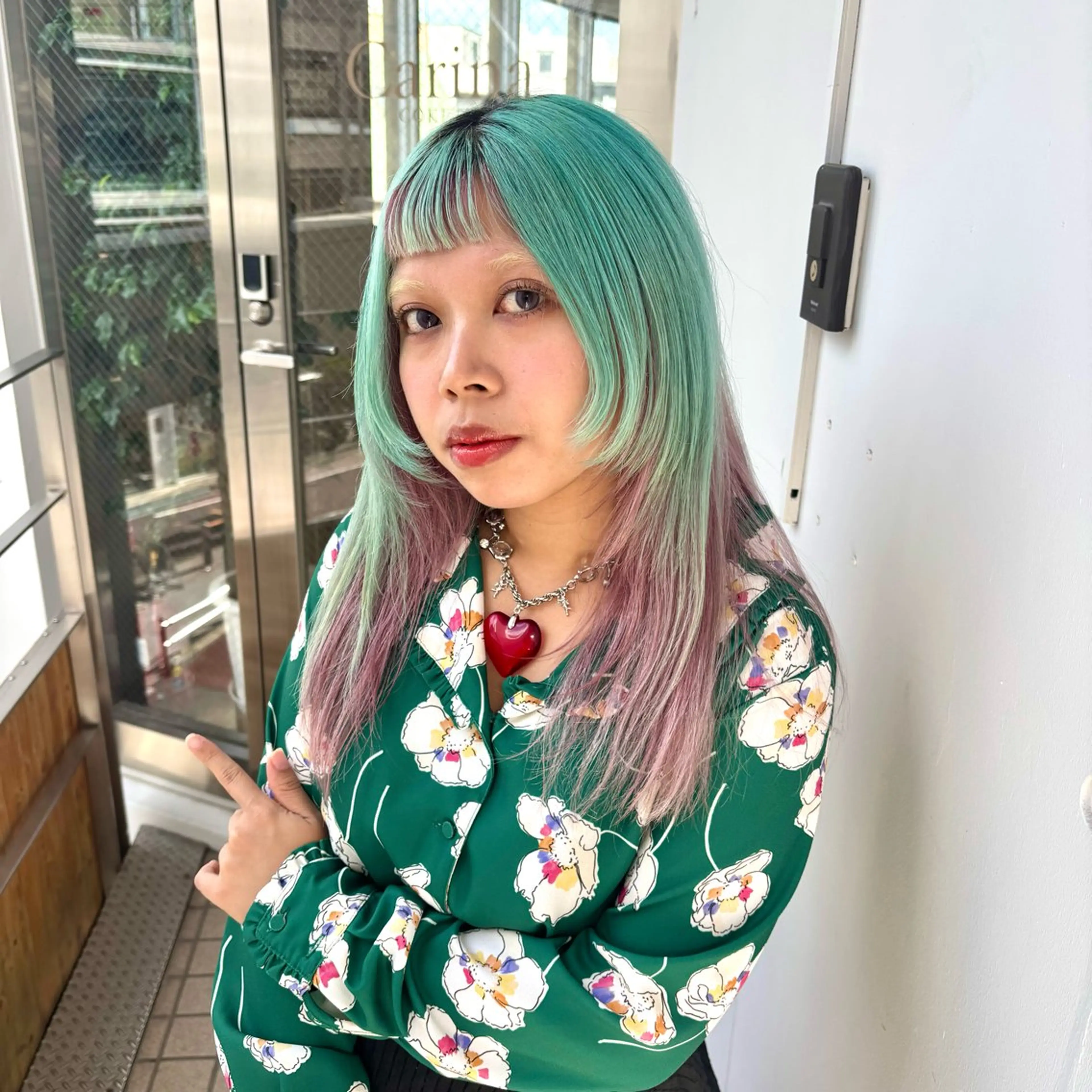 ロング もにか🌞原宿/渋谷 🌝ブリーチカラーのヘアスタイル