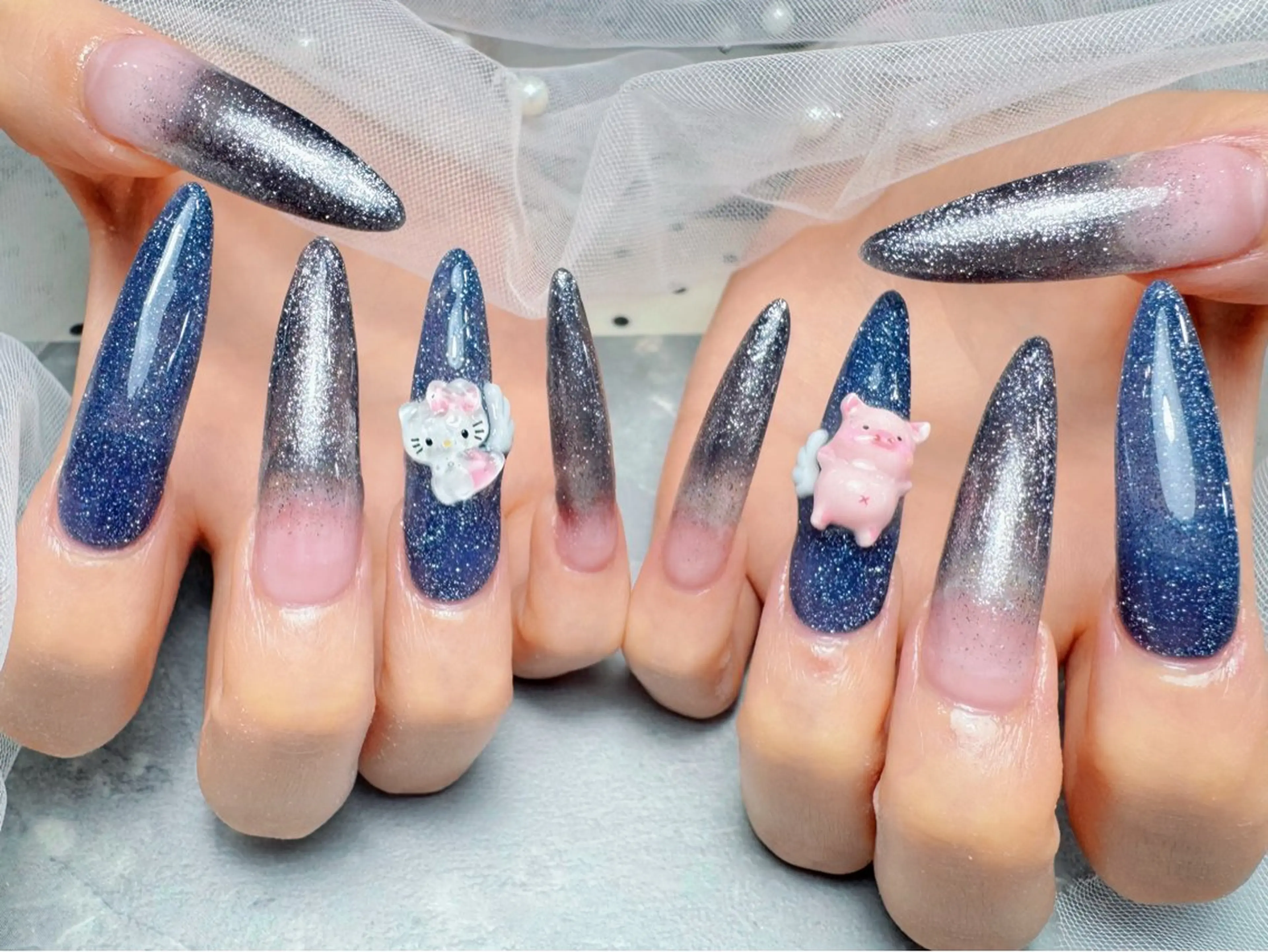 ネイル マジック ミラーのネイルデザイン