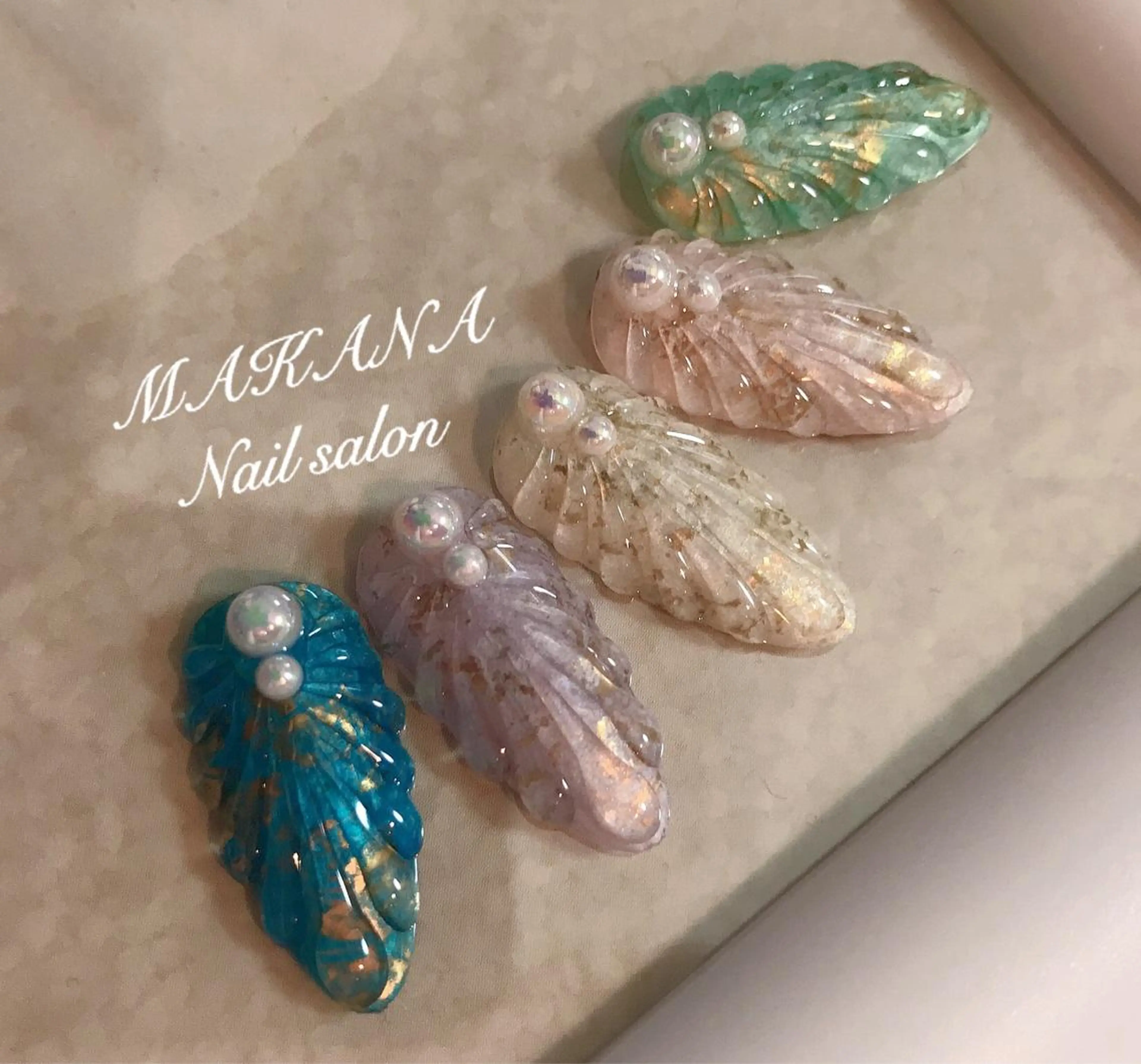 ネイル 夏ネイル MAKANA所属・鈴木 ユニのネイルデザイン