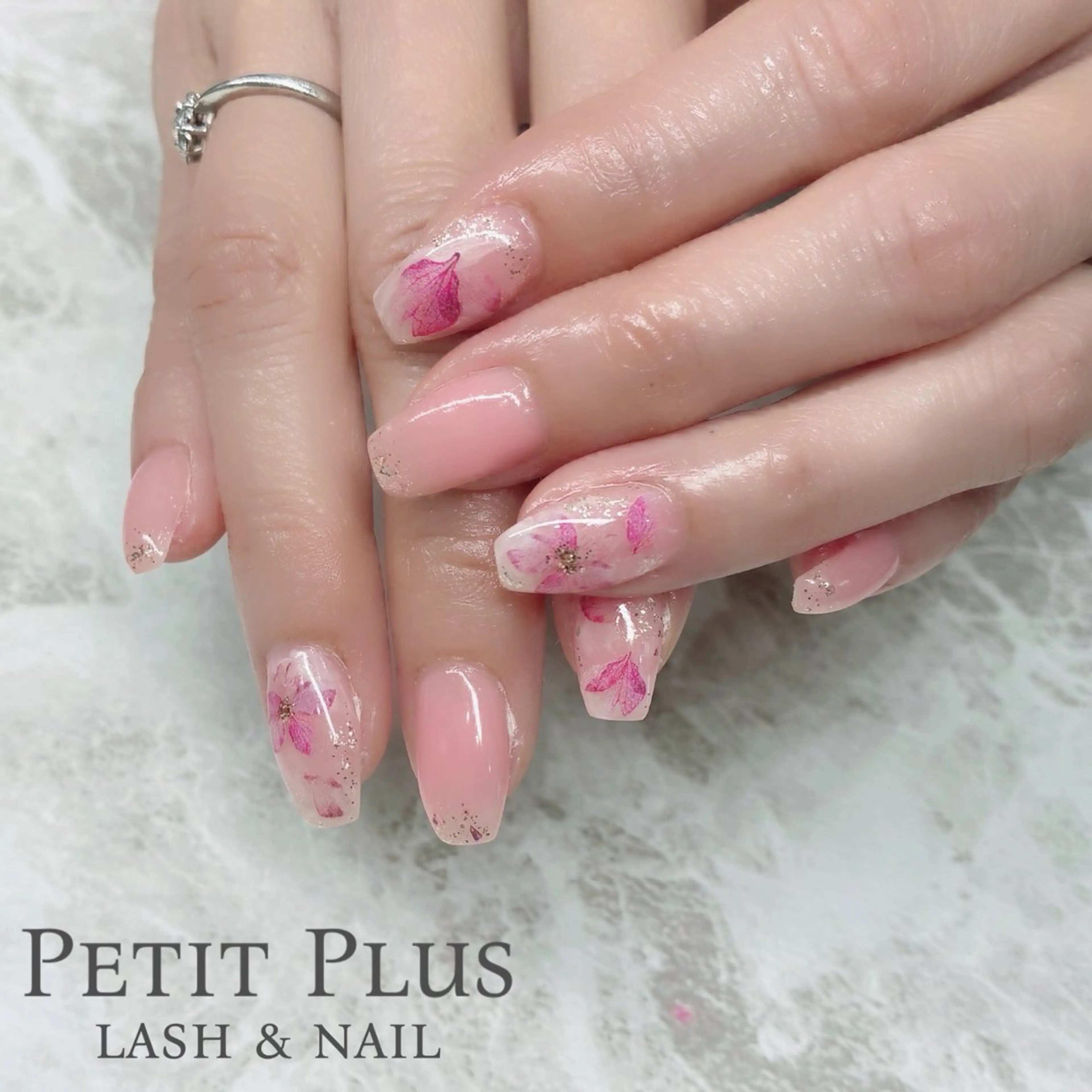 ネイル ラメ(グリッター) 春ネイル ハンドネイル Petit Plus YUUKAのネイルデザイン