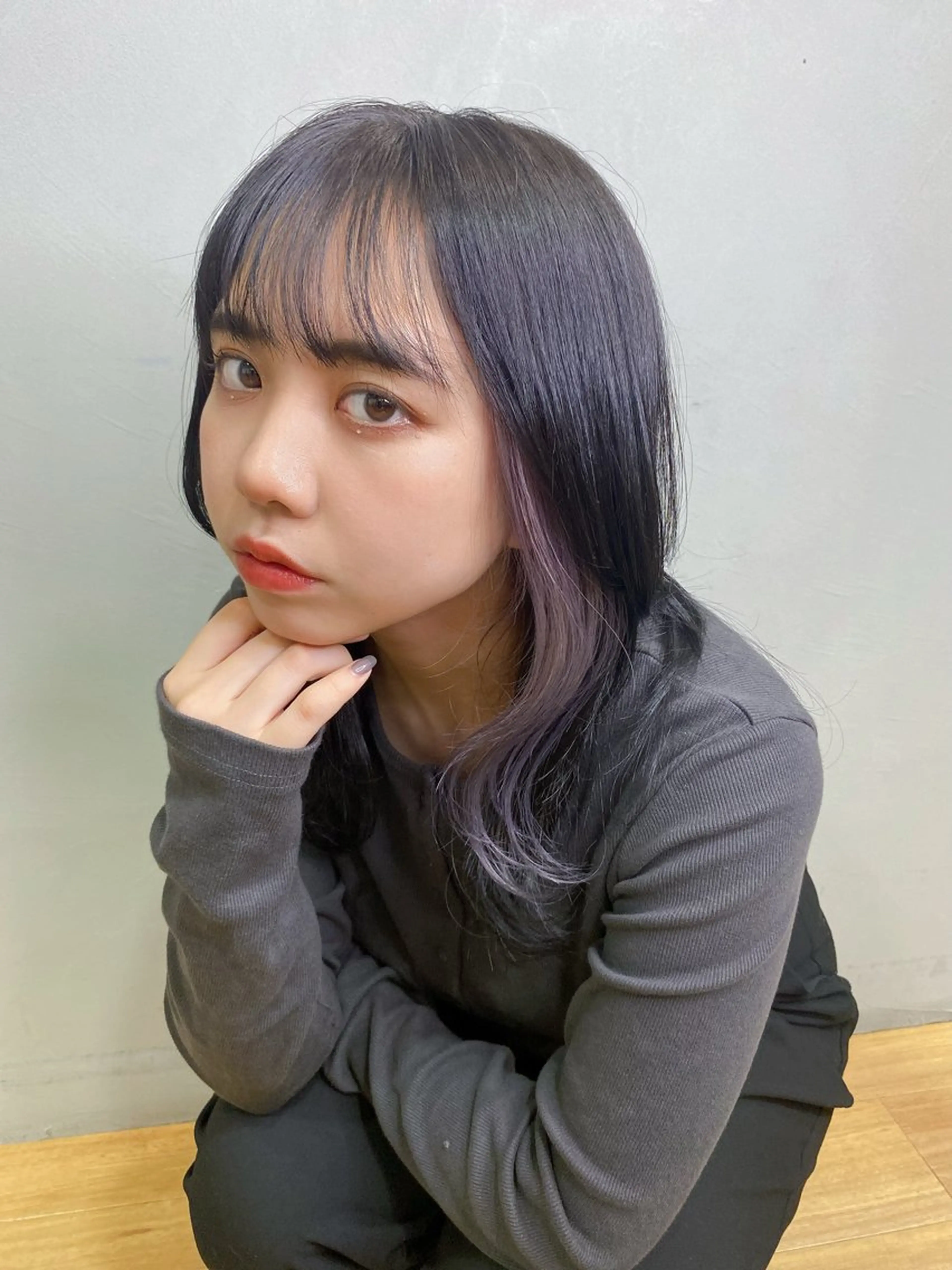 ミディアム akane/ 縮毛矯正/暖色のヘアスタイル