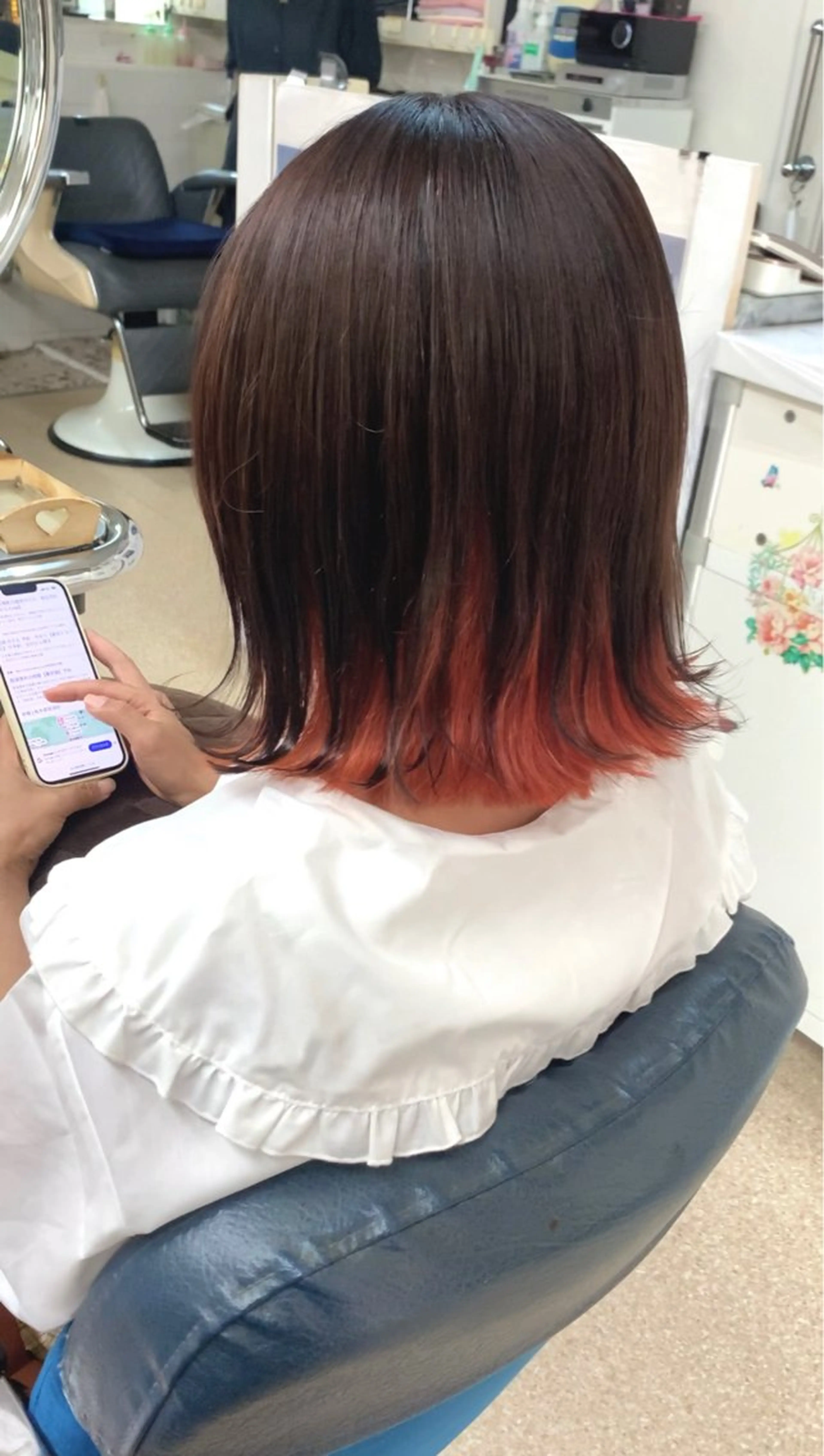 カラー 岸田 梓武生のヘアスタイル