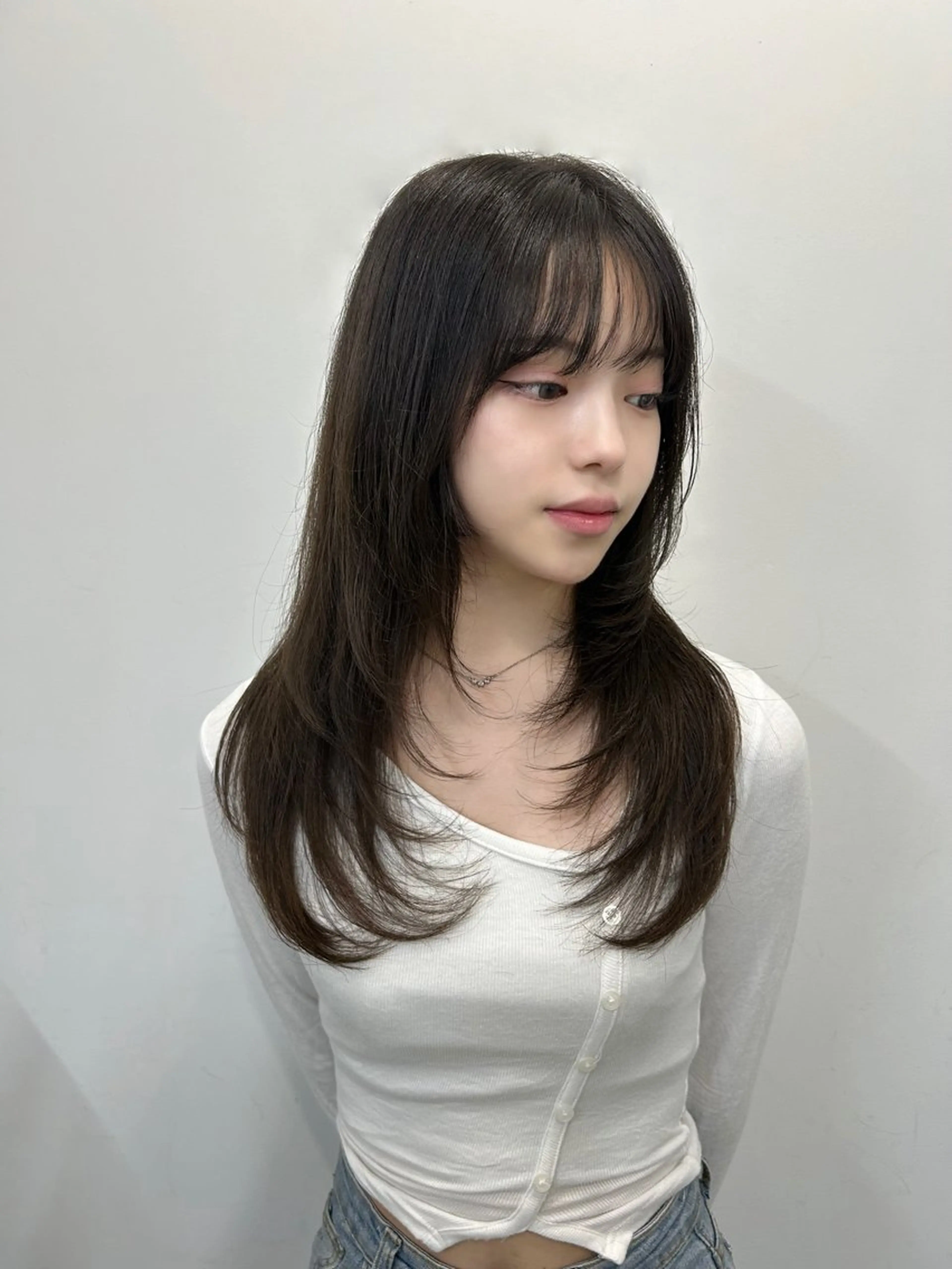 セミロング 韓国風ヘア レイヤーカット ワンホンヘア カット 韓国ヘア/レイヤー Lily Wongのヘアスタイル