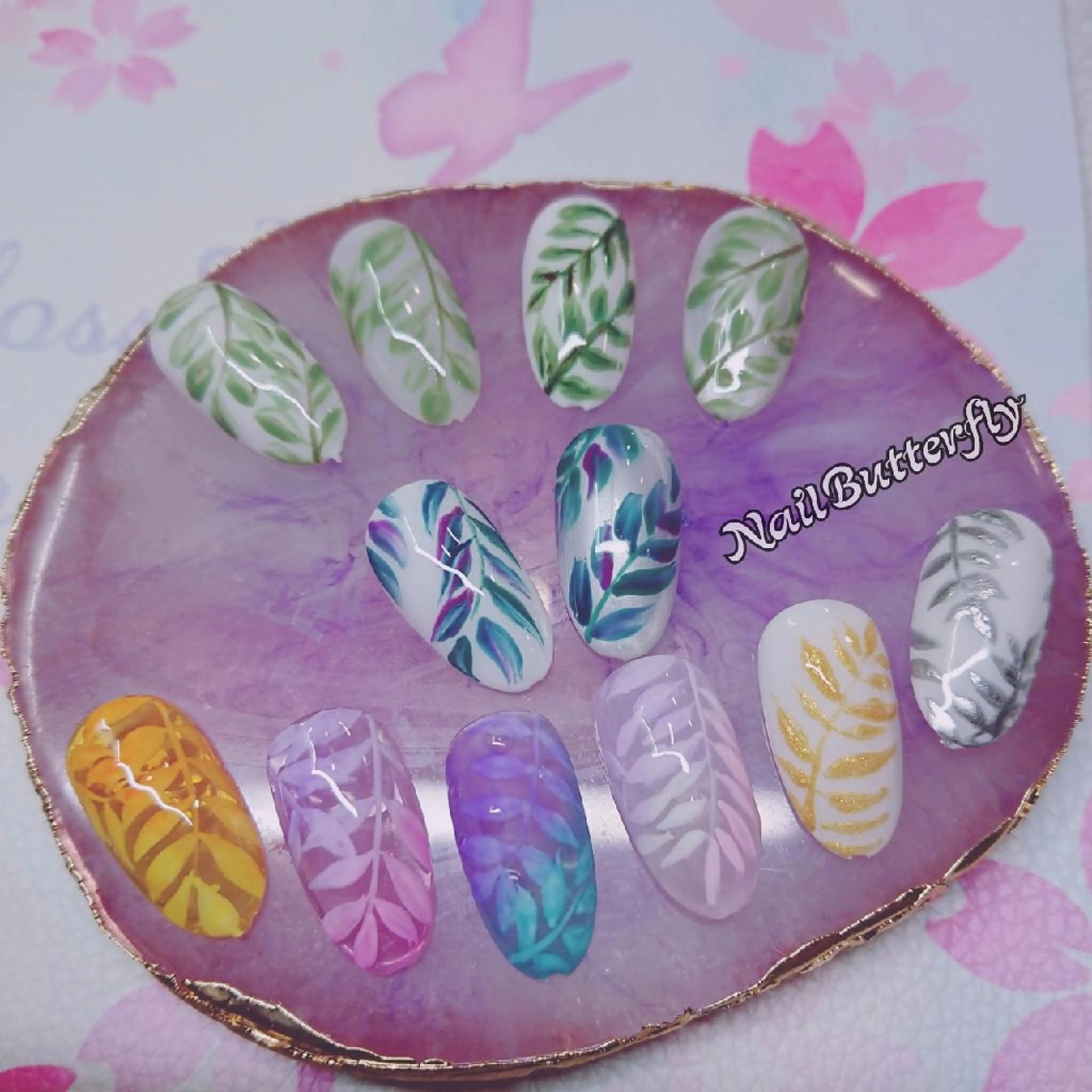 ネイル とねがわ かよこのネイルデザイン