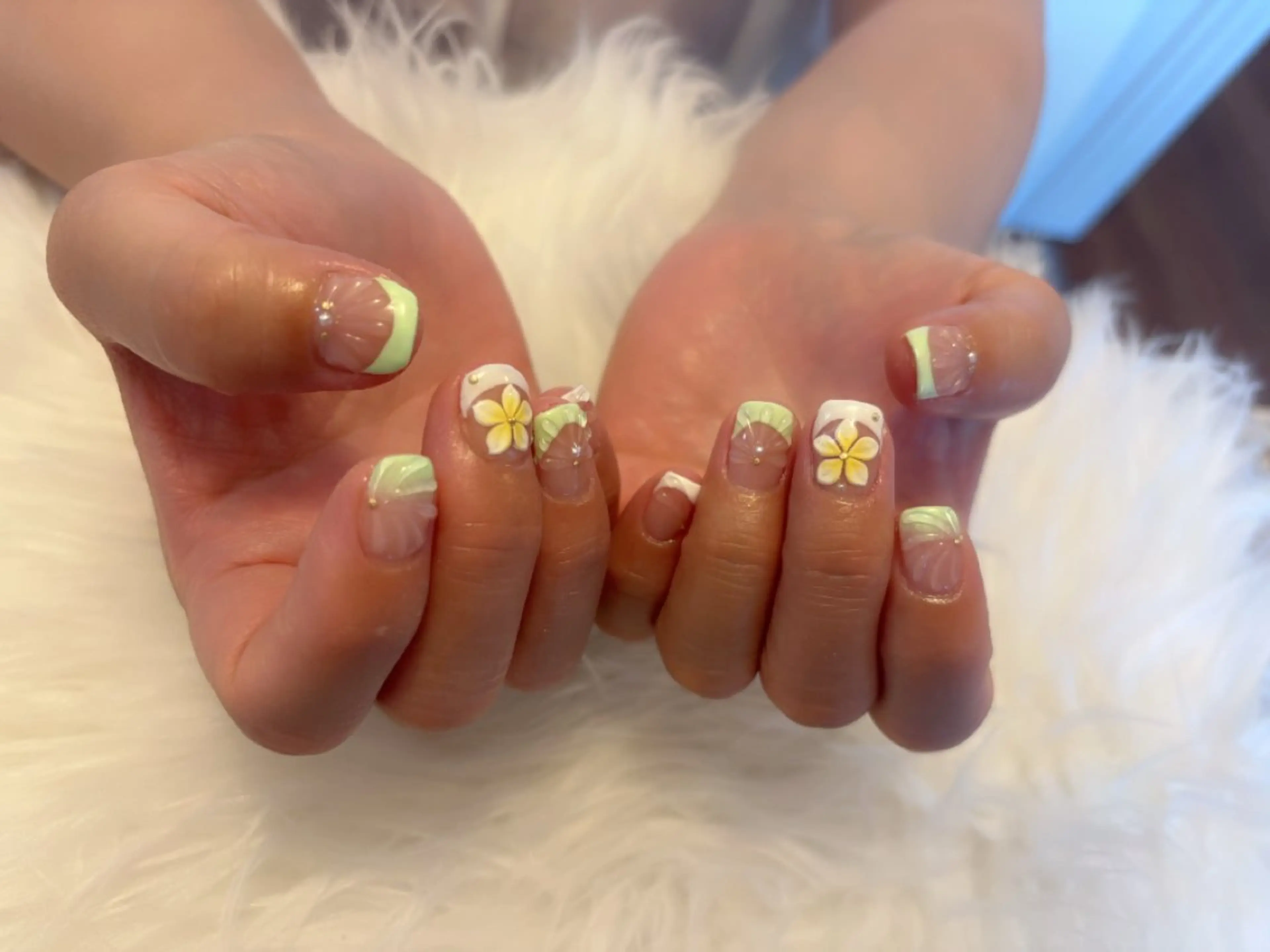 ネイル komohana salon🌺のネイルデザイン
