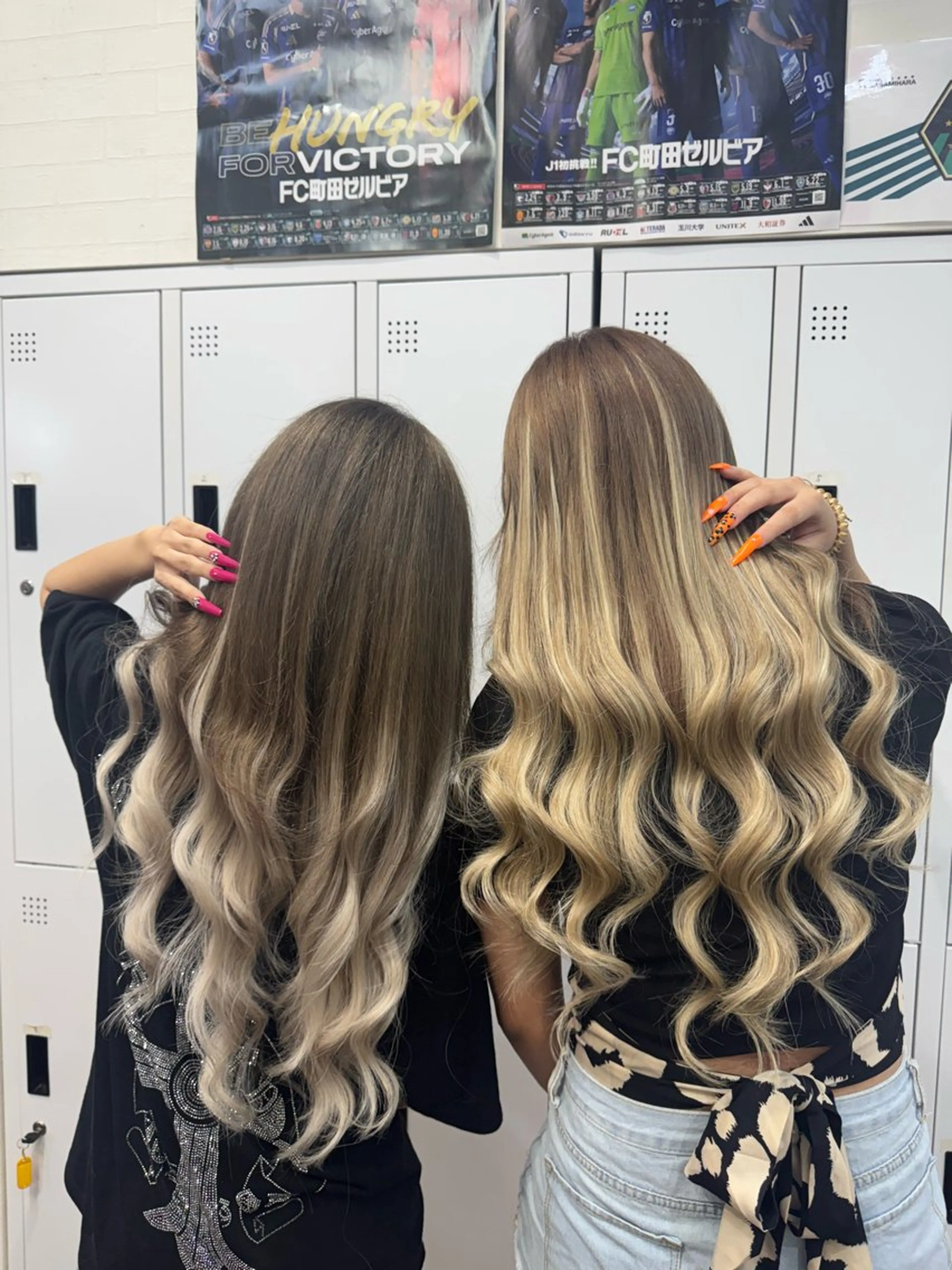 ロング 横浜🦋ハイトーン 🫐シャドウルーツのヘアスタイル