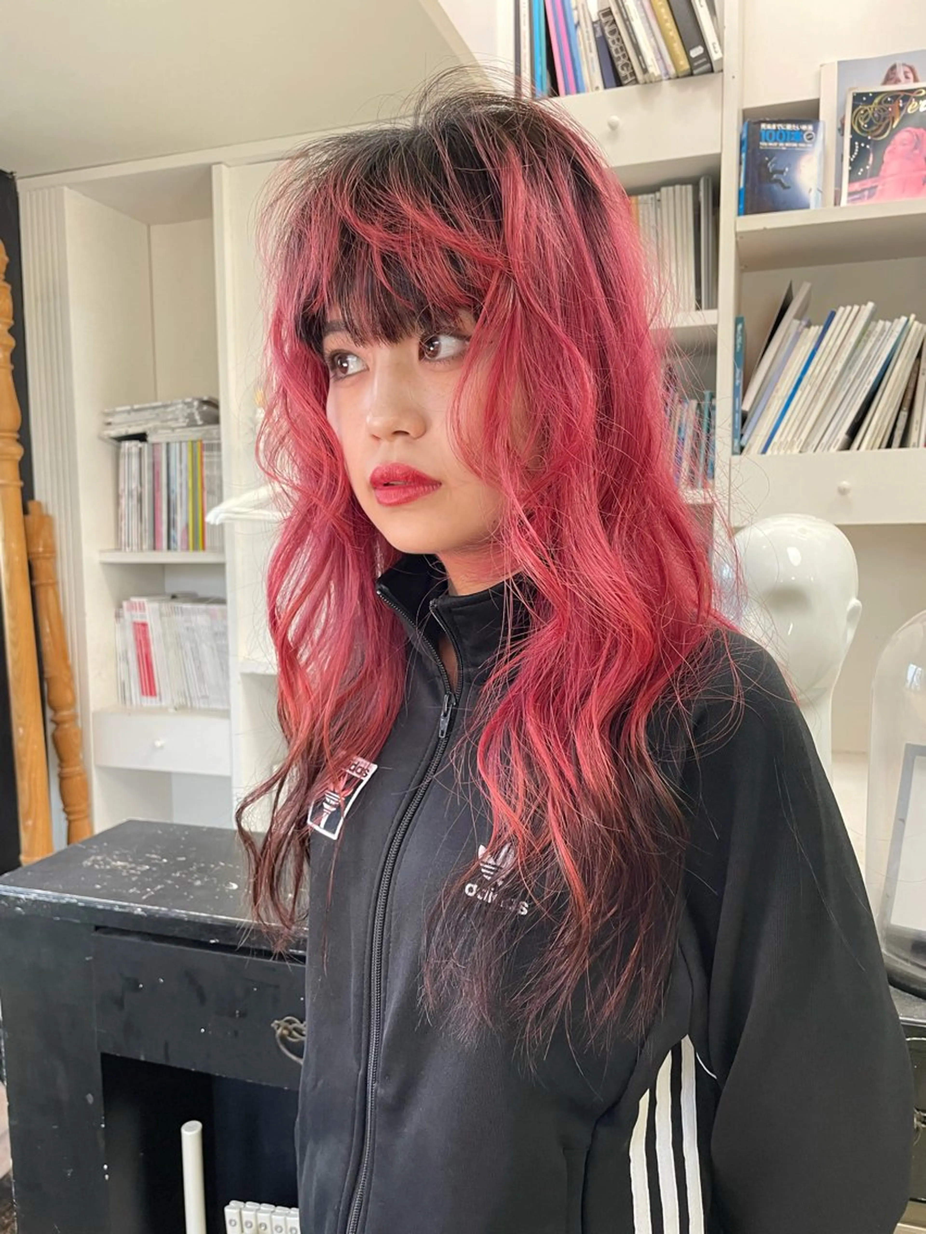 カラー RINKA 岡崎美容室のヘアスタイル