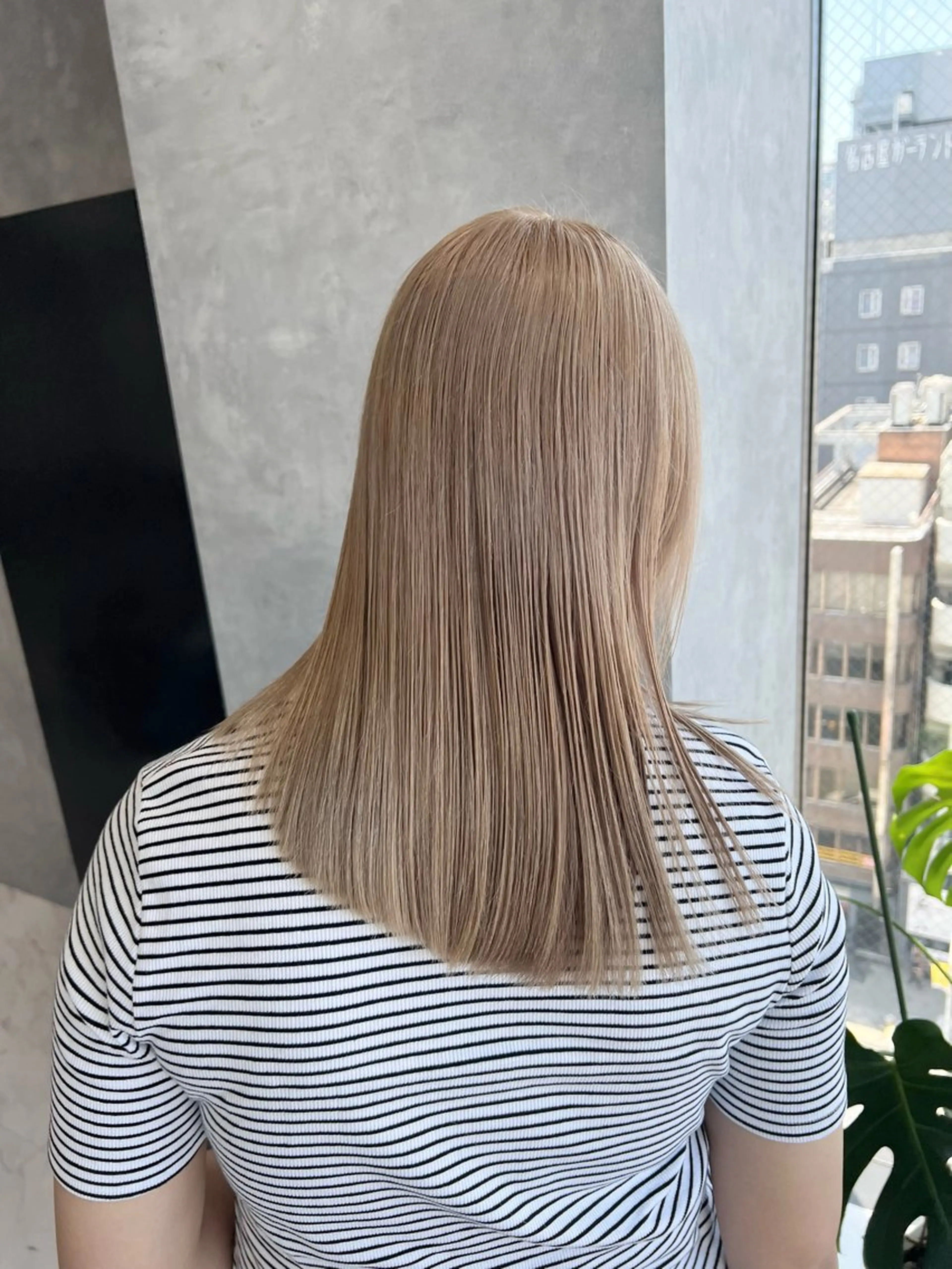 カラー SALOWIN栄 高須大貴のヘアスタイル