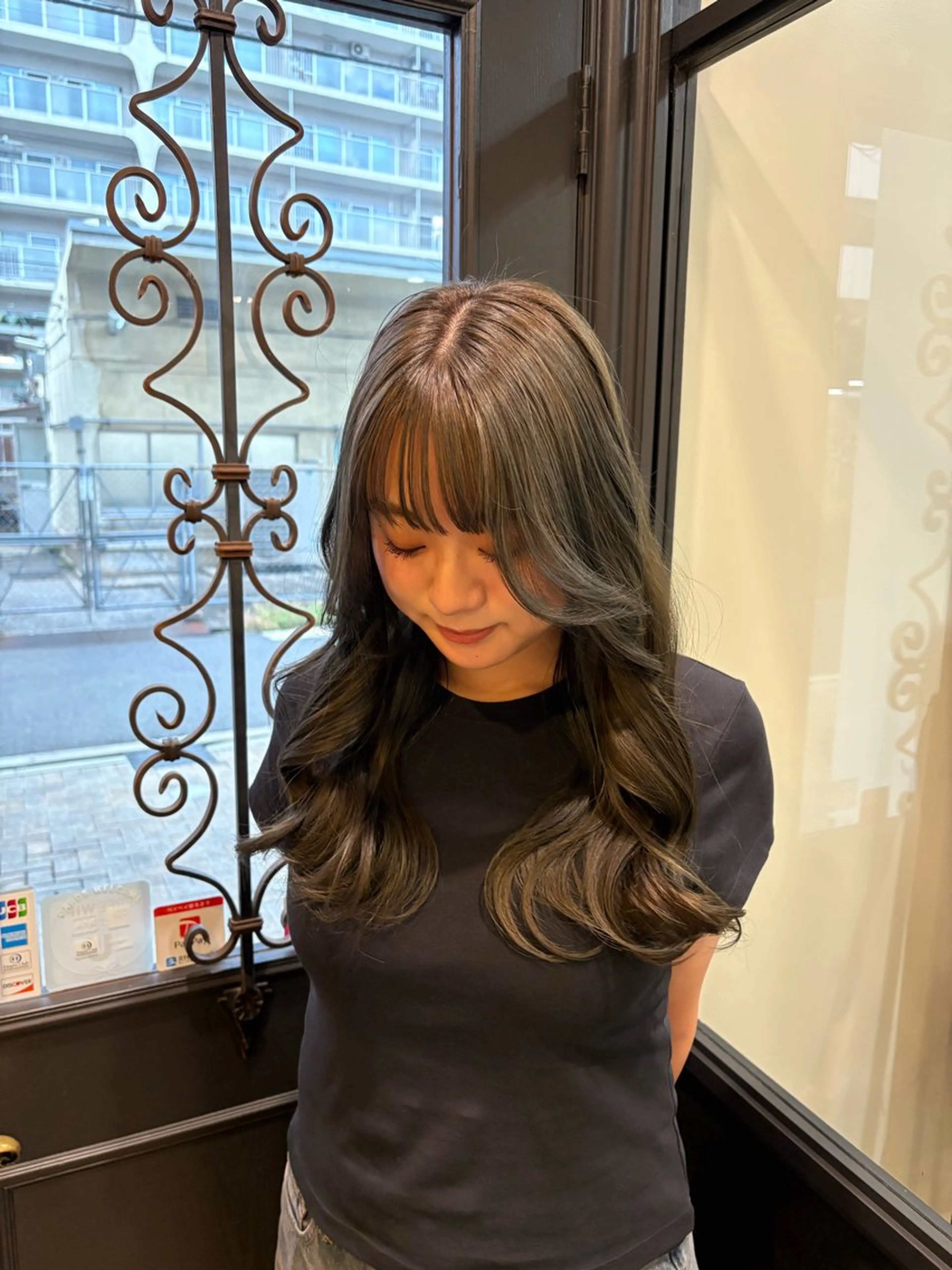 カラー ヘアカラー しおり🍬 KOKORO🤍のヘアスタイル