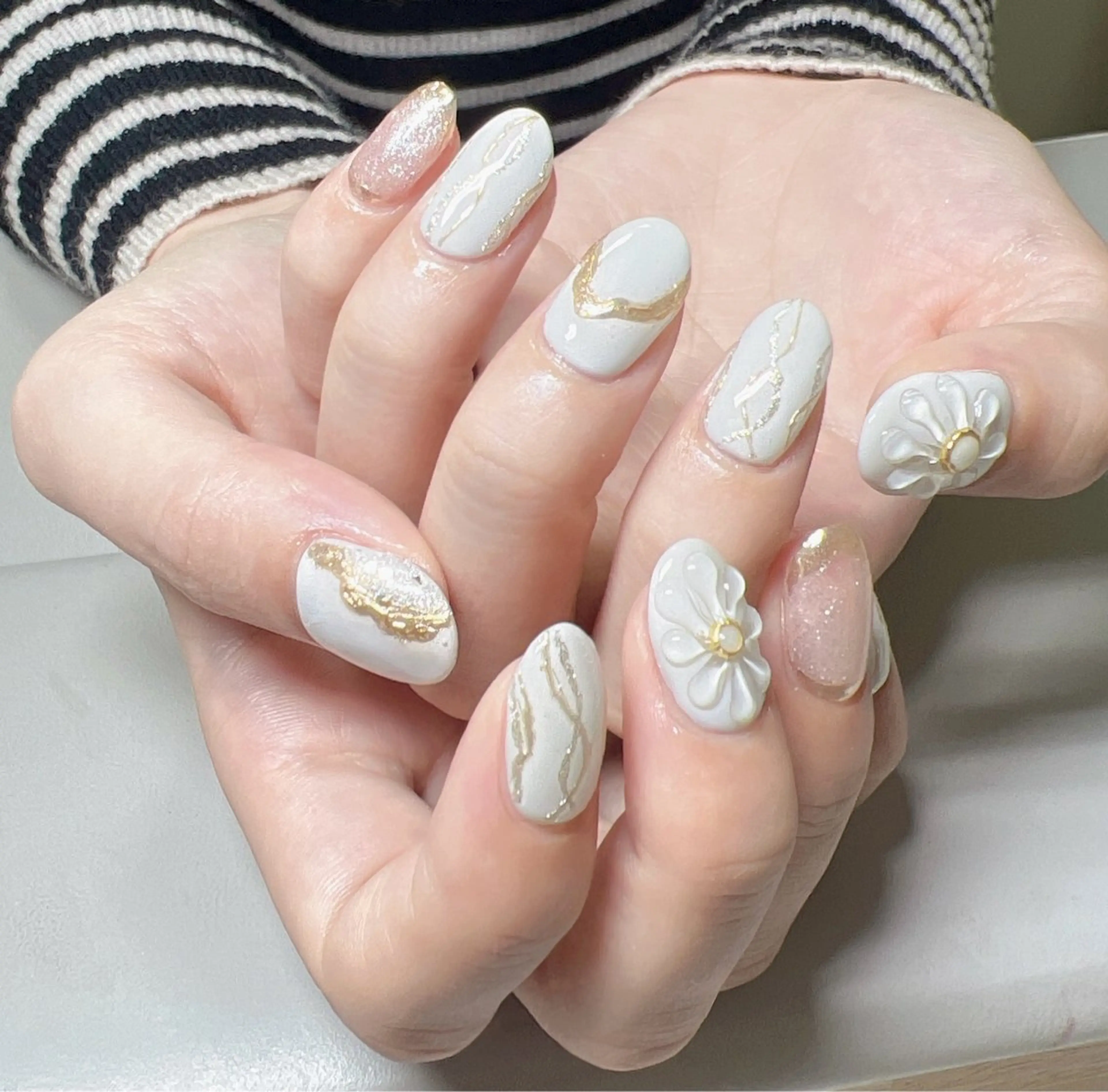 ネイル Rarity ネイルサロンのネイルデザイン