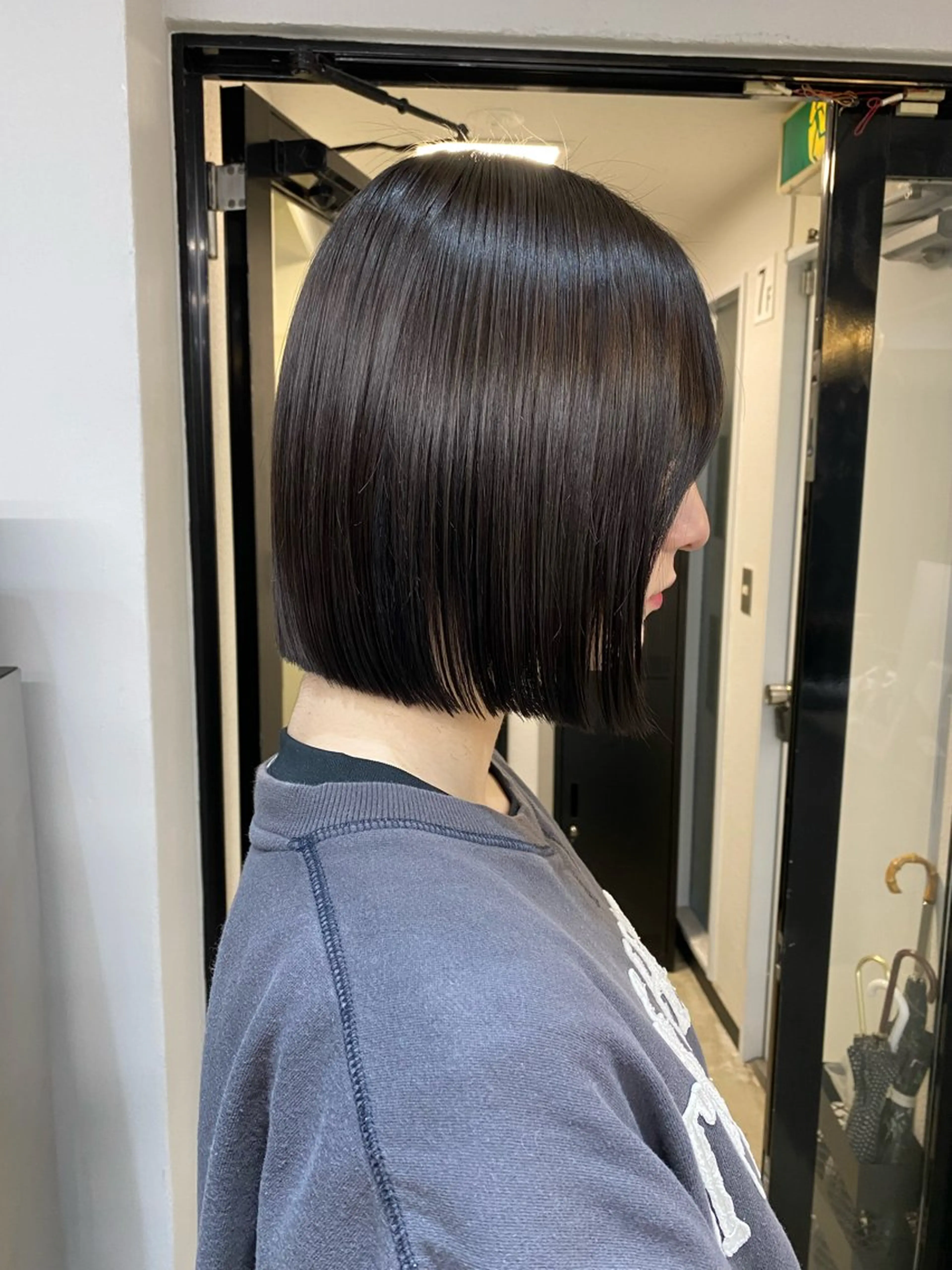 ミディアム 切りっぱなしボブ ボブ カット ヘアカラー トリートメント レイヤー×髪質改善✨ 渋谷/佐藤侑哉のヘアスタイル