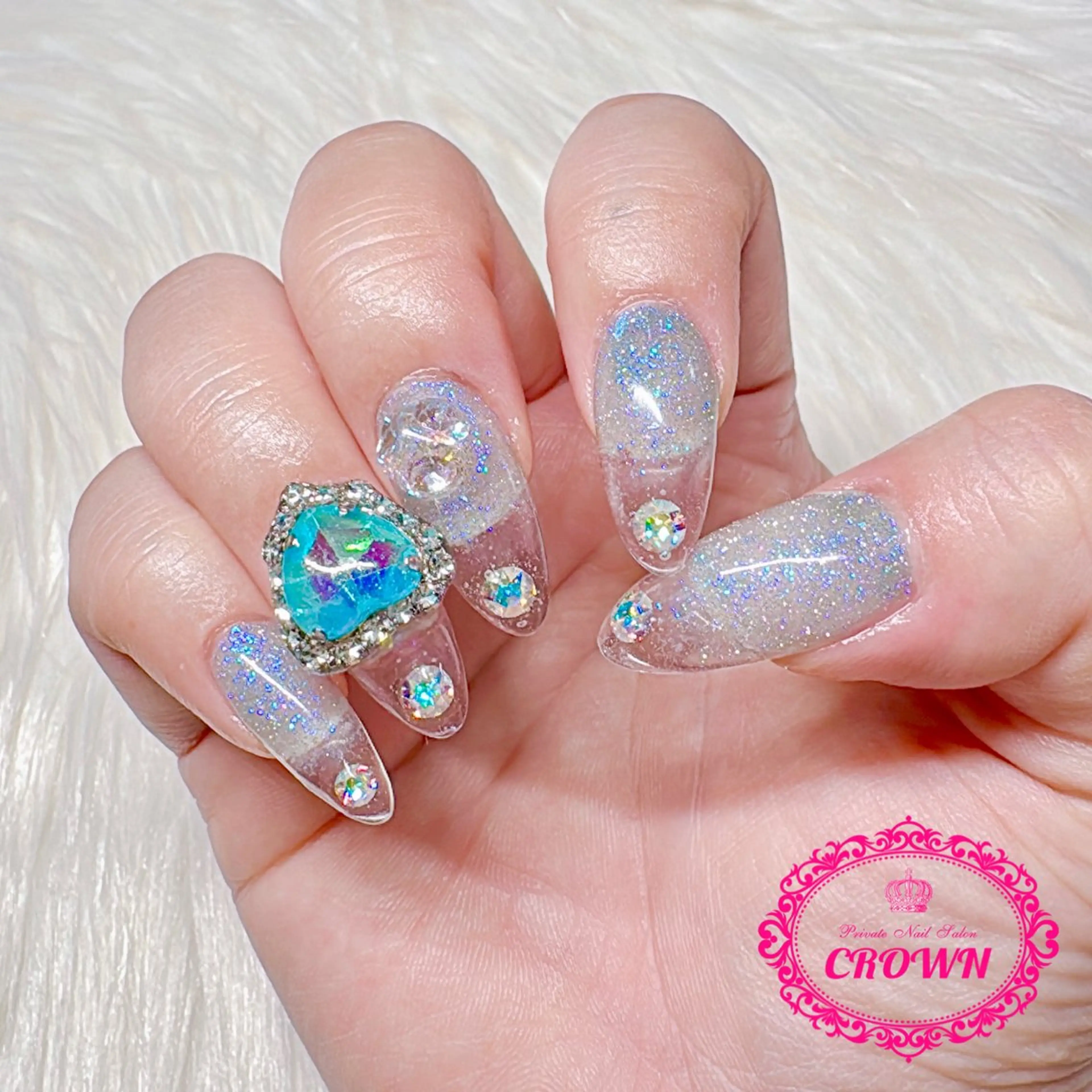 ネイル CROWN プライベートサロンのネイルデザイン