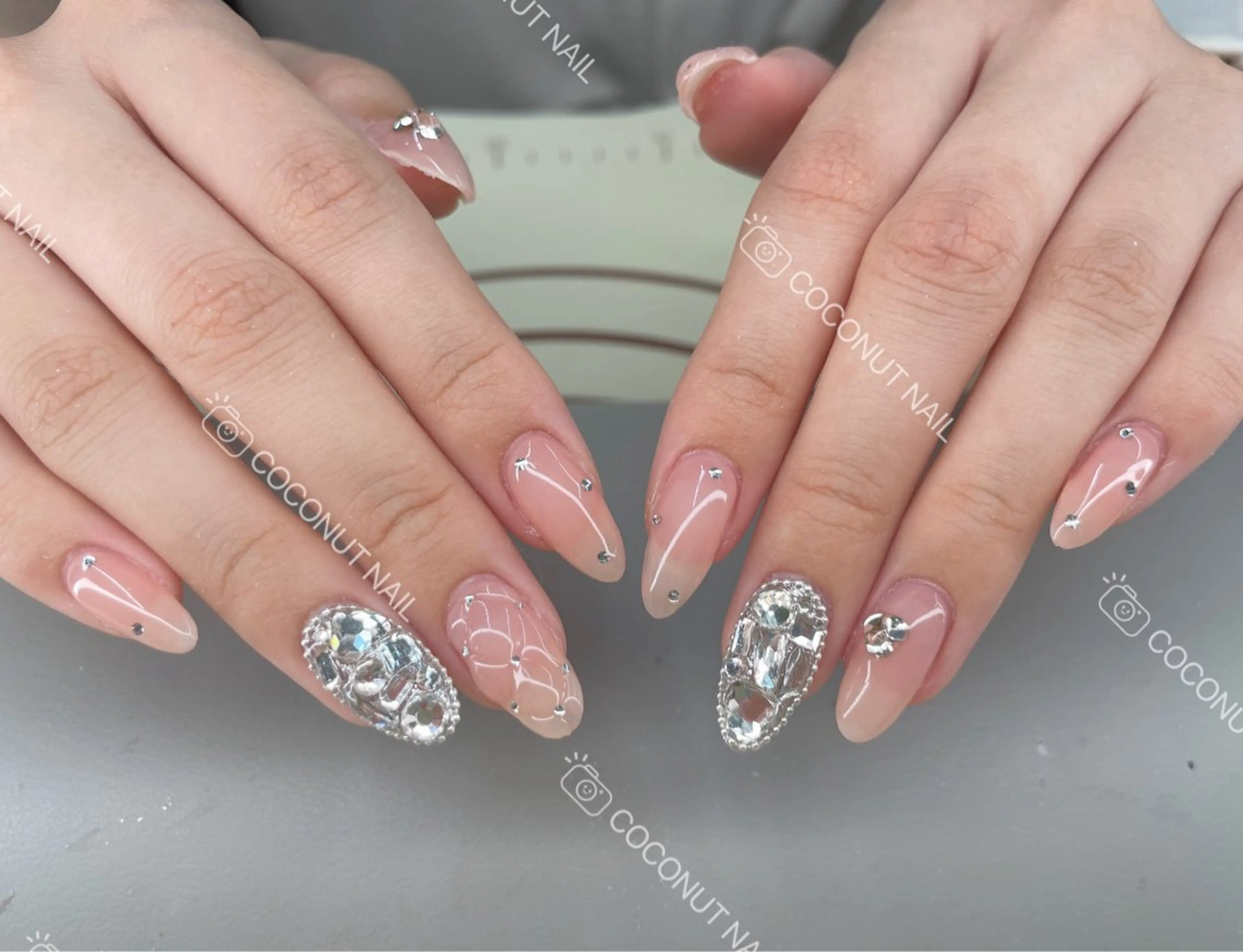 ネイル ハンドネイル 神田 ココナッツのネイルデザイン