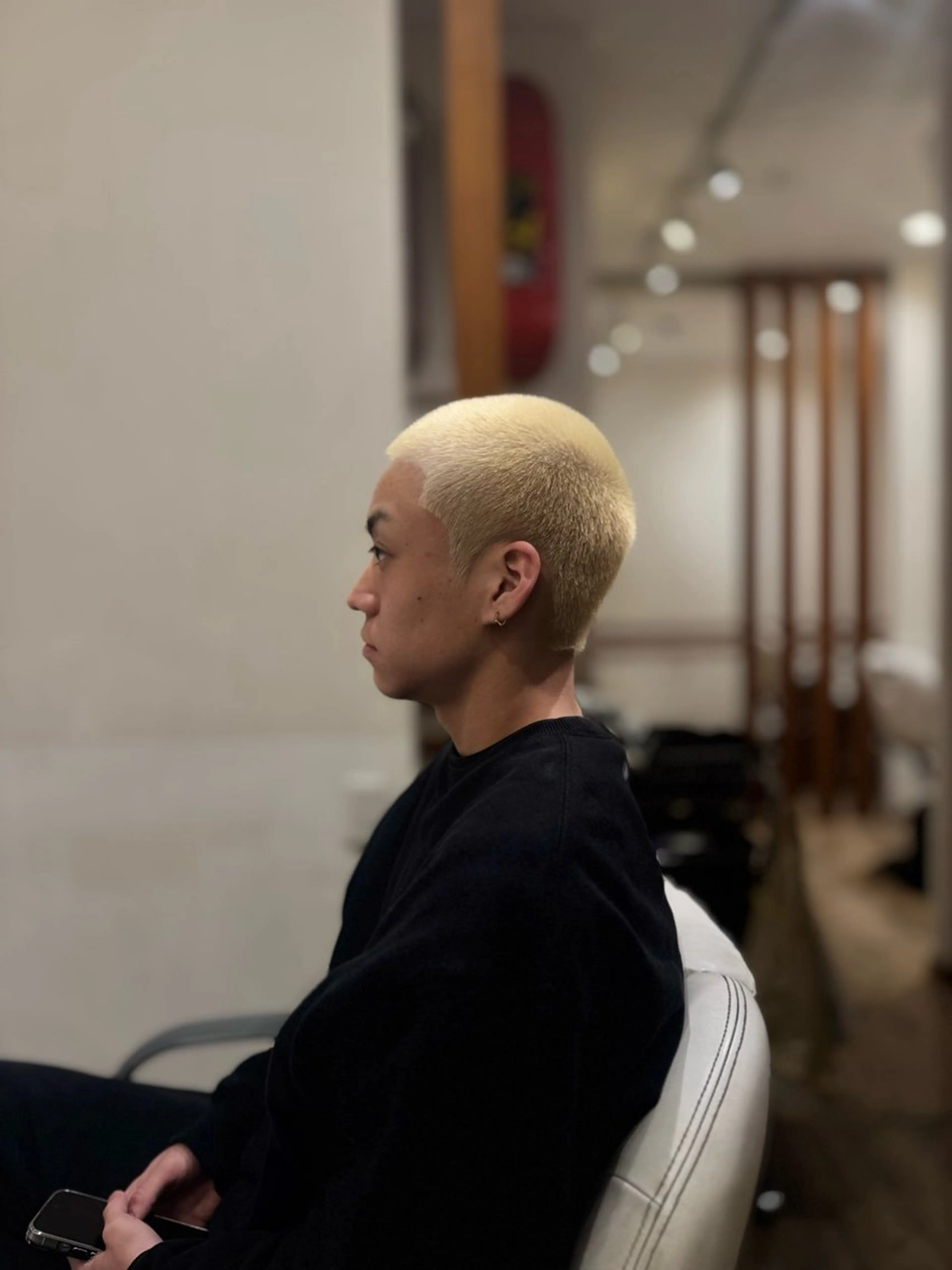 メンズ メンズブリーチ フェードカット 刈り上げ カット 生盛 一郎のヘアスタイル