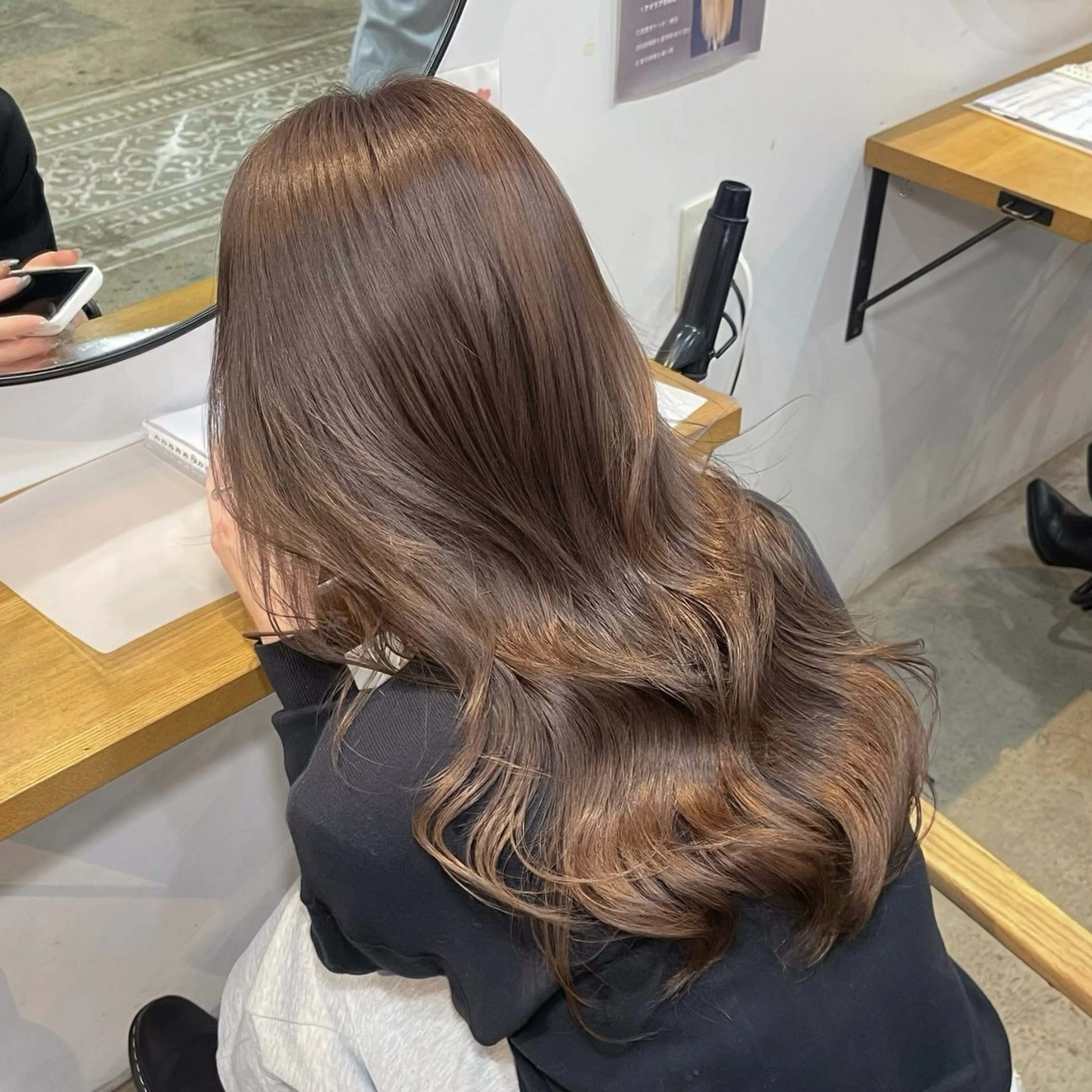 セミロング レイヤー/抜け感カラ ーAI🫧🎀のヘアスタイル