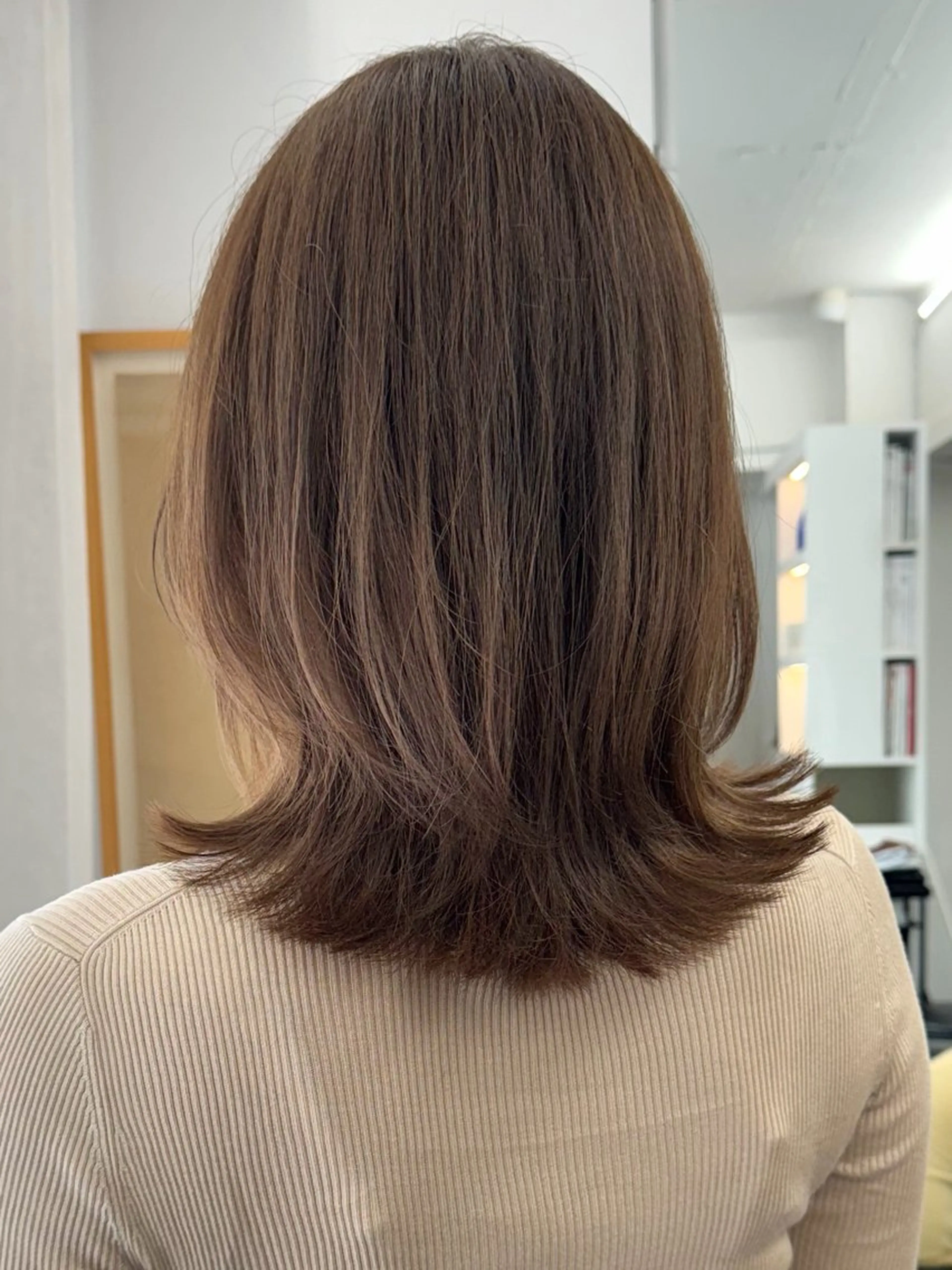 ミディアム カラー カット ヘアカラー トリートメント manami (sibell)のヘアスタイル