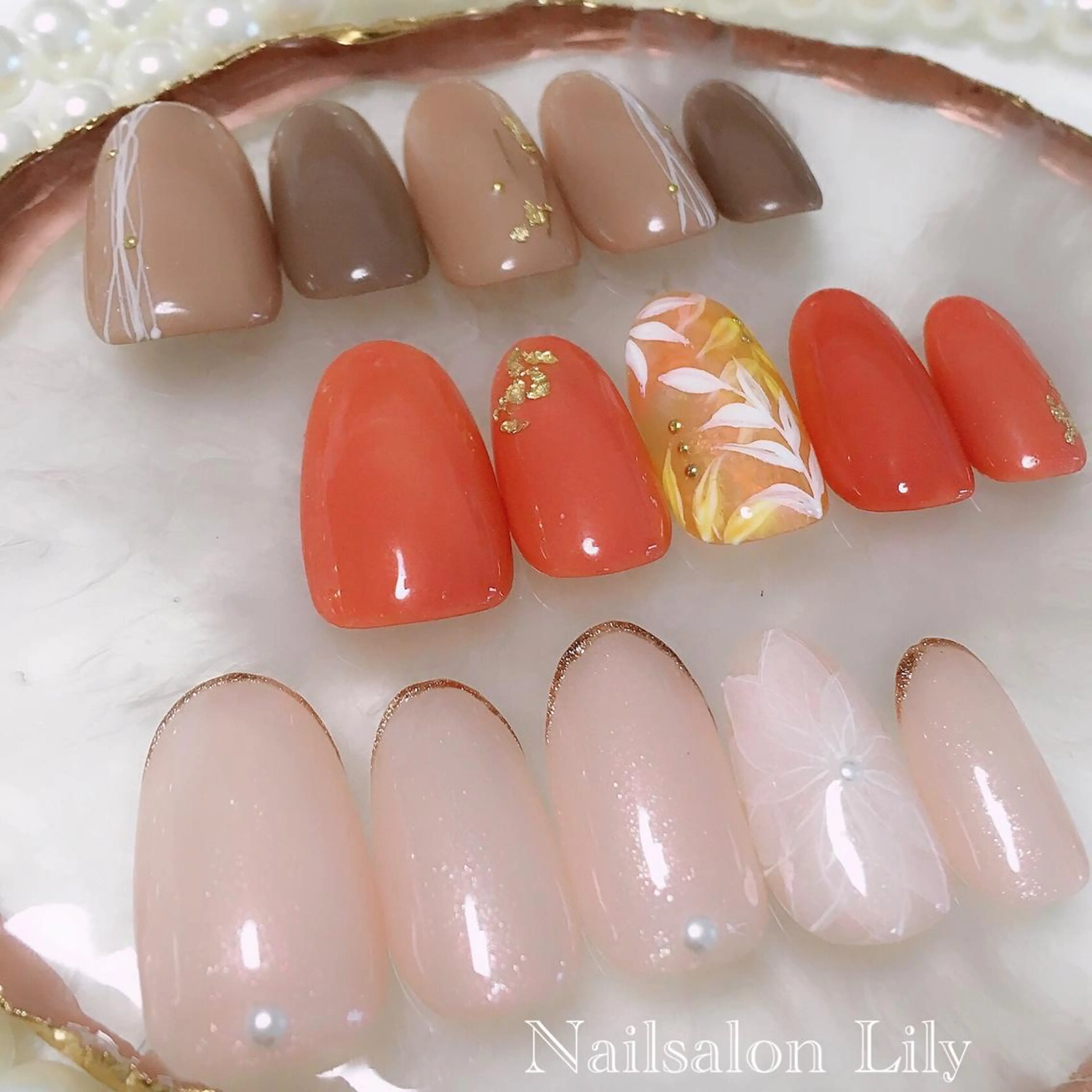 ネイル シンプルネイル Lily*nail 🌻Mii🌻のネイルデザイン