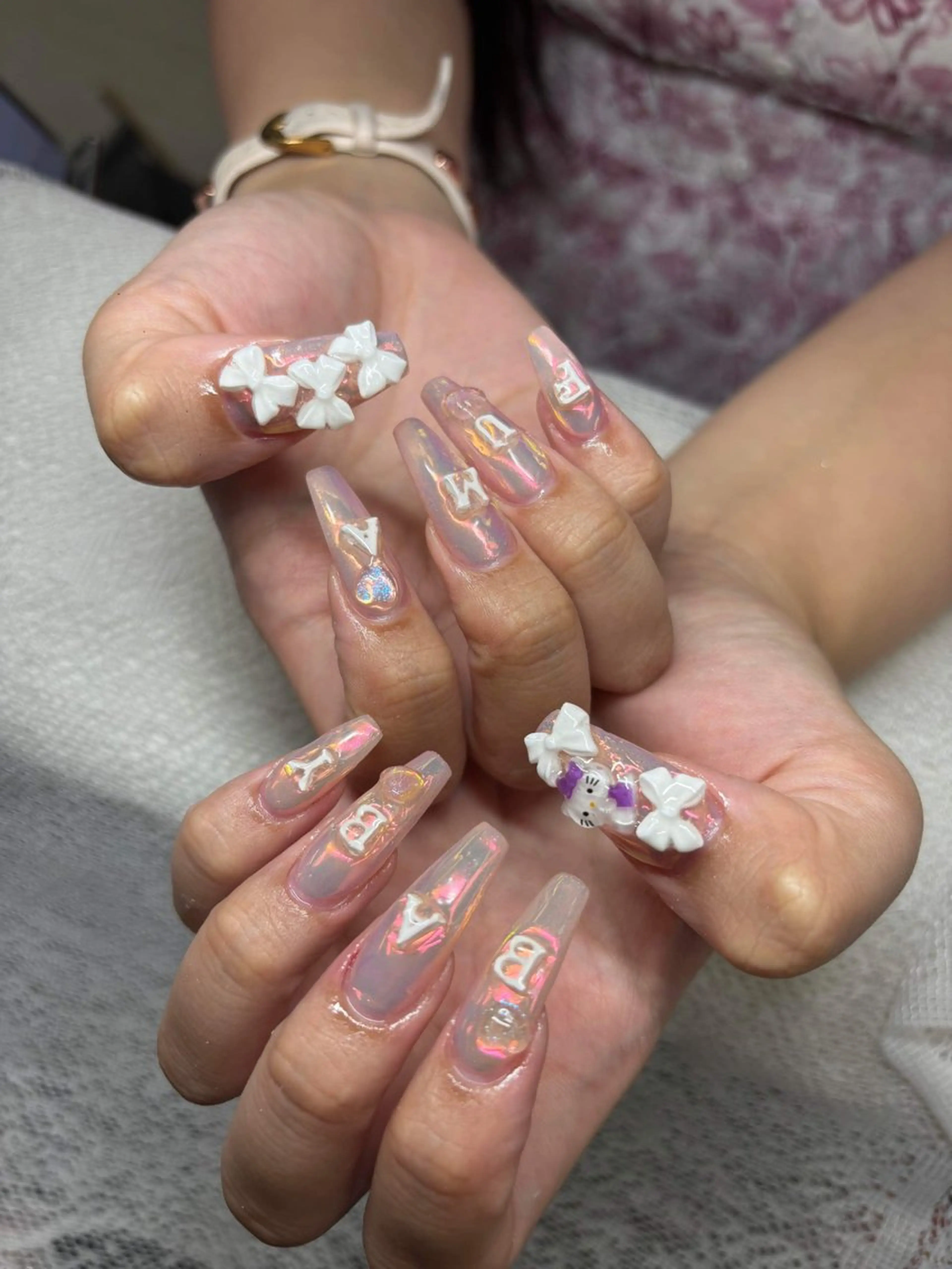 ネイル オーロラネイル チークネイル 長さ出し フットネイル フレンチネイル Anh 歌舞伎町のネイルデザイン