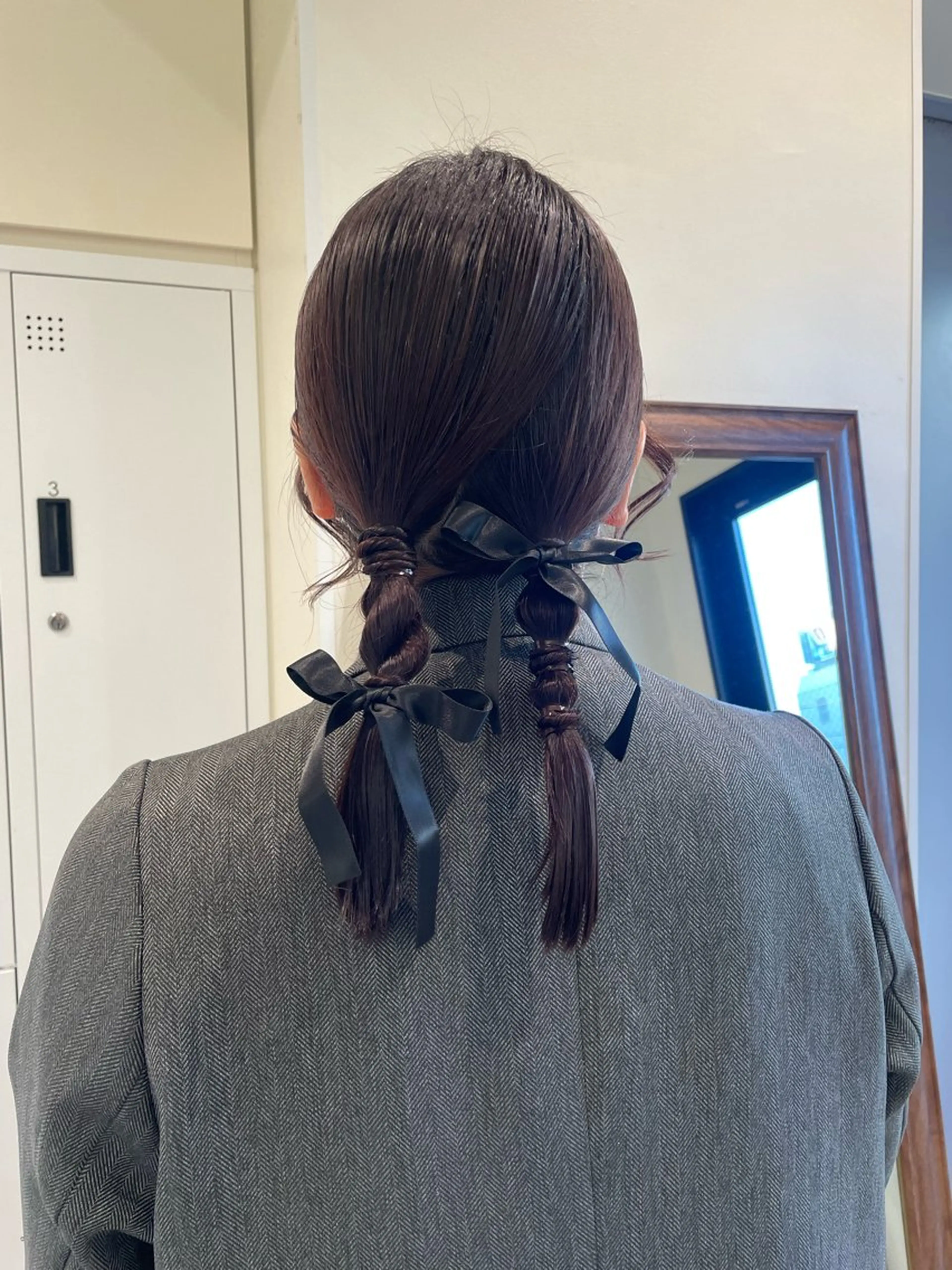 ヘアアレンジ 垢抜け小顔レイヤー オリーブ/スミレのヘアスタイル