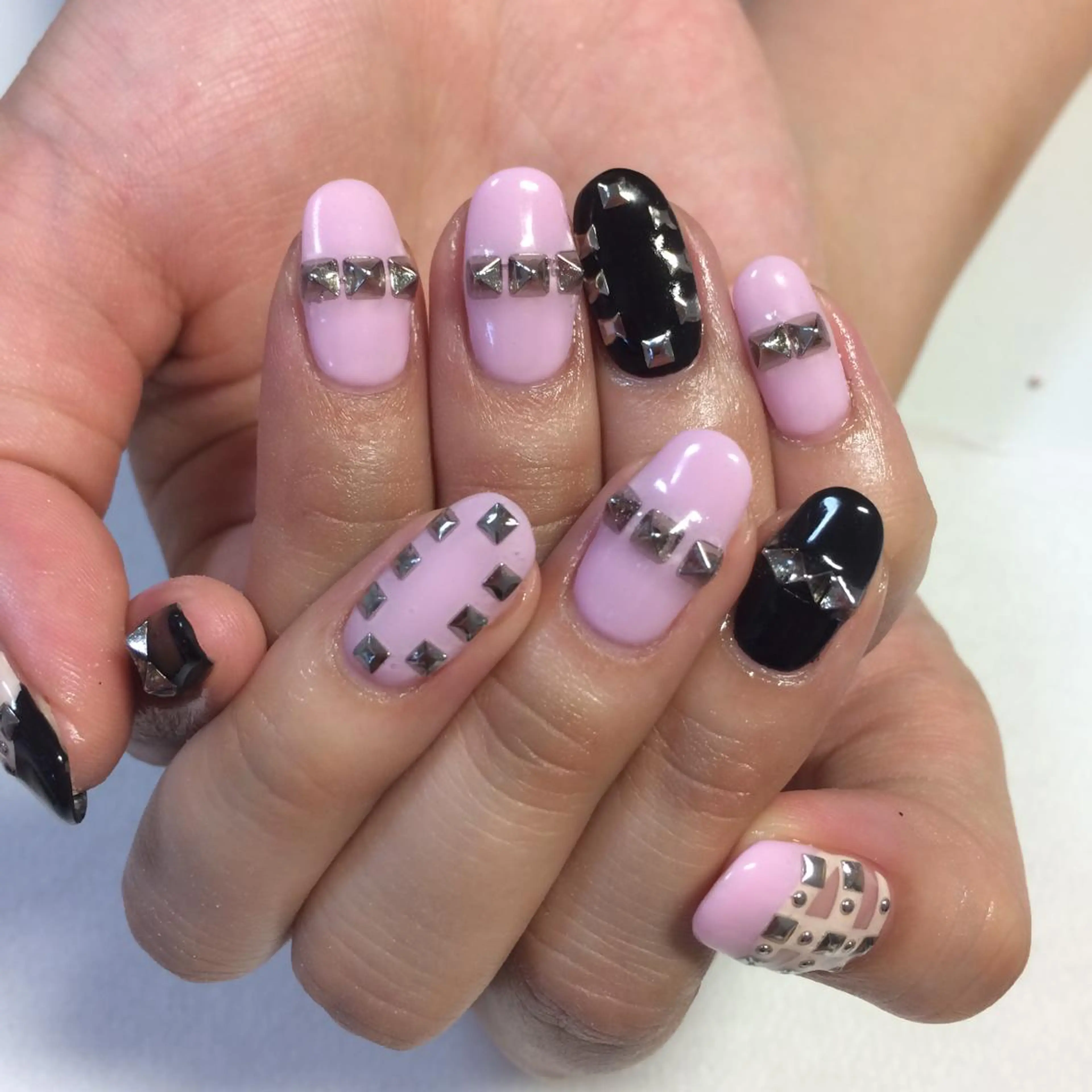 ネイル VIOLUS所属・VIOLUS 関目のネイルデザイン