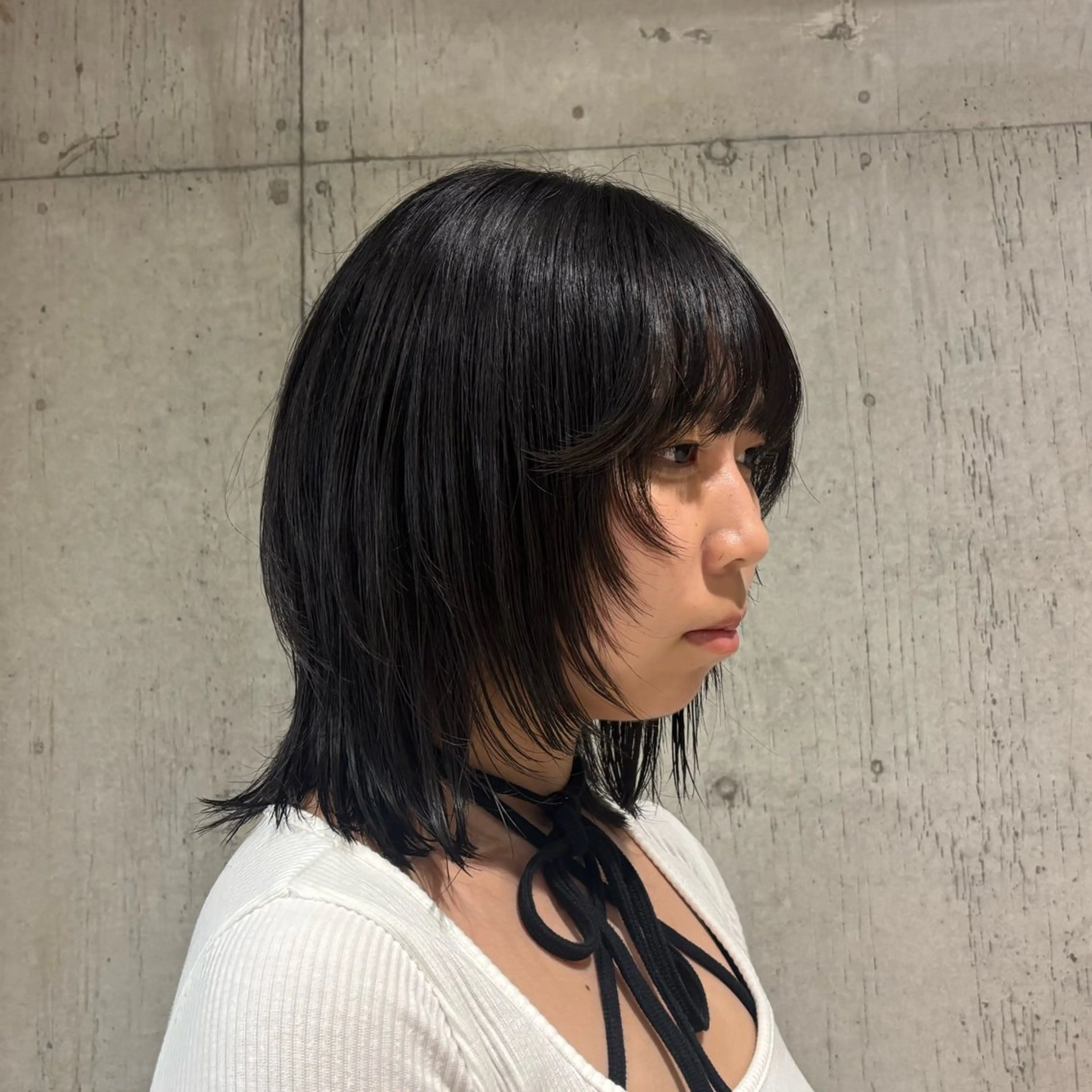 ミディアム ツヤ髪ハイトーン ×レイヤー🌝リオのヘアスタイル